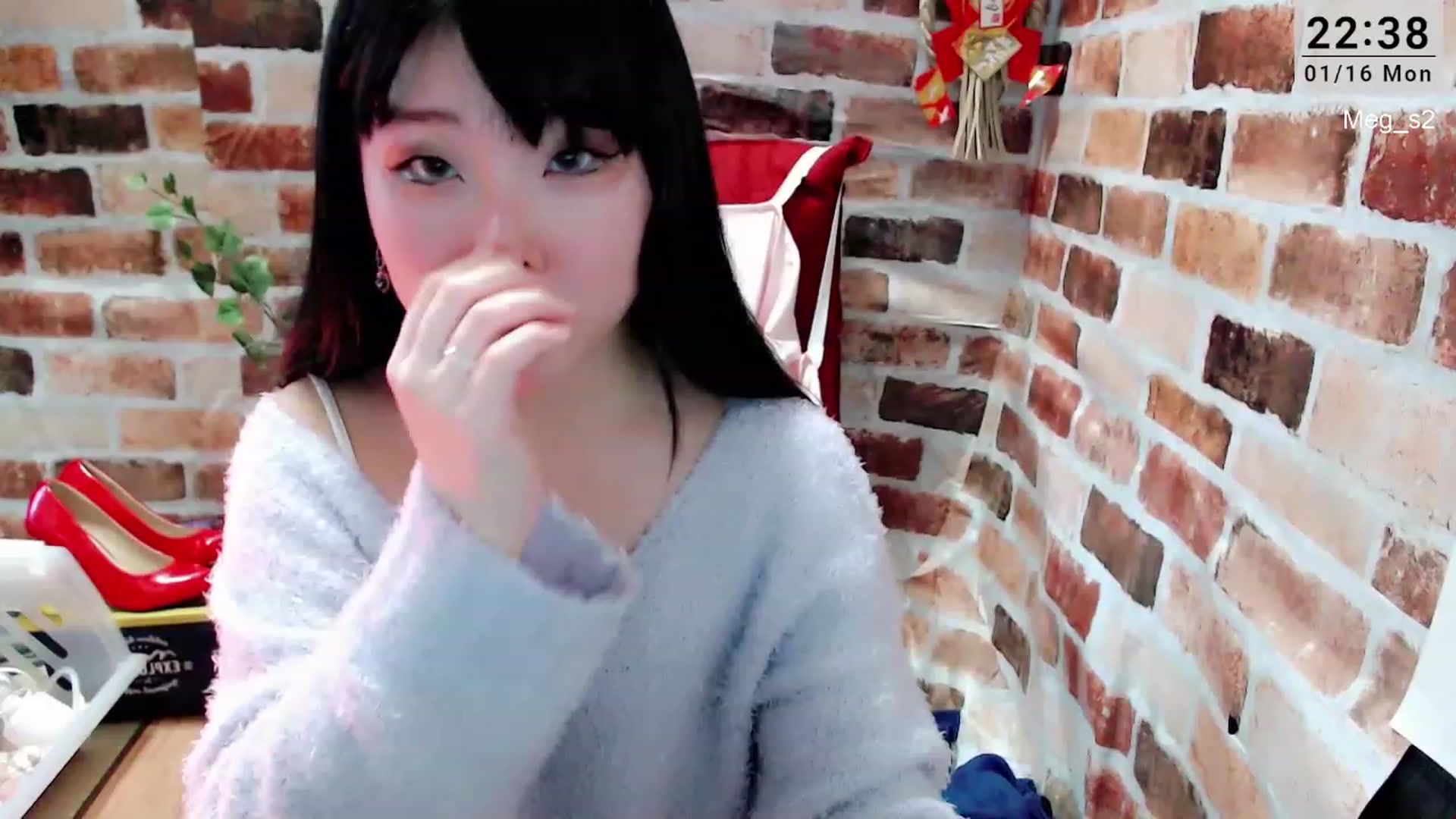 Gallery image thumbnail from Meg_s2's myfreecams stream on, 01/17/2023, 06:41 image 19 of 20