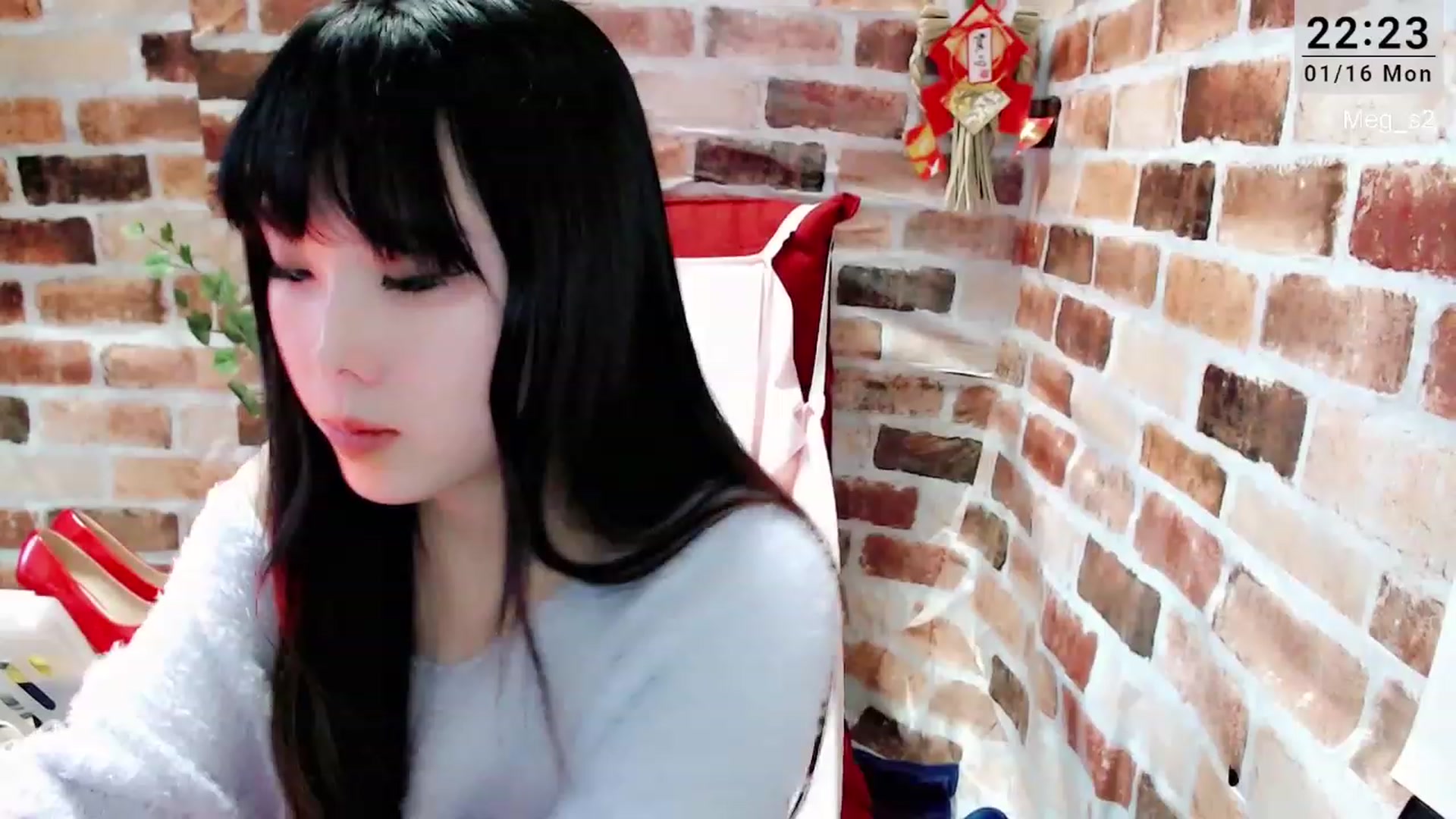 Gallery image thumbnail from Meg_s2's myfreecams stream on, 01/17/2023, 06:41 image 4 of 20