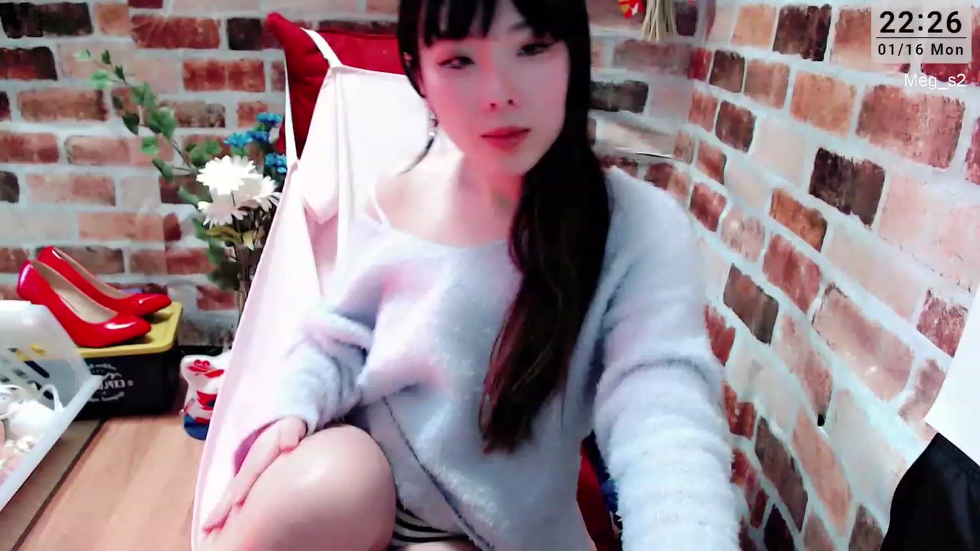 Gallery image thumbnail from Meg_s2's myfreecams stream on, 01/17/2023, 06:41 image 7 of 20