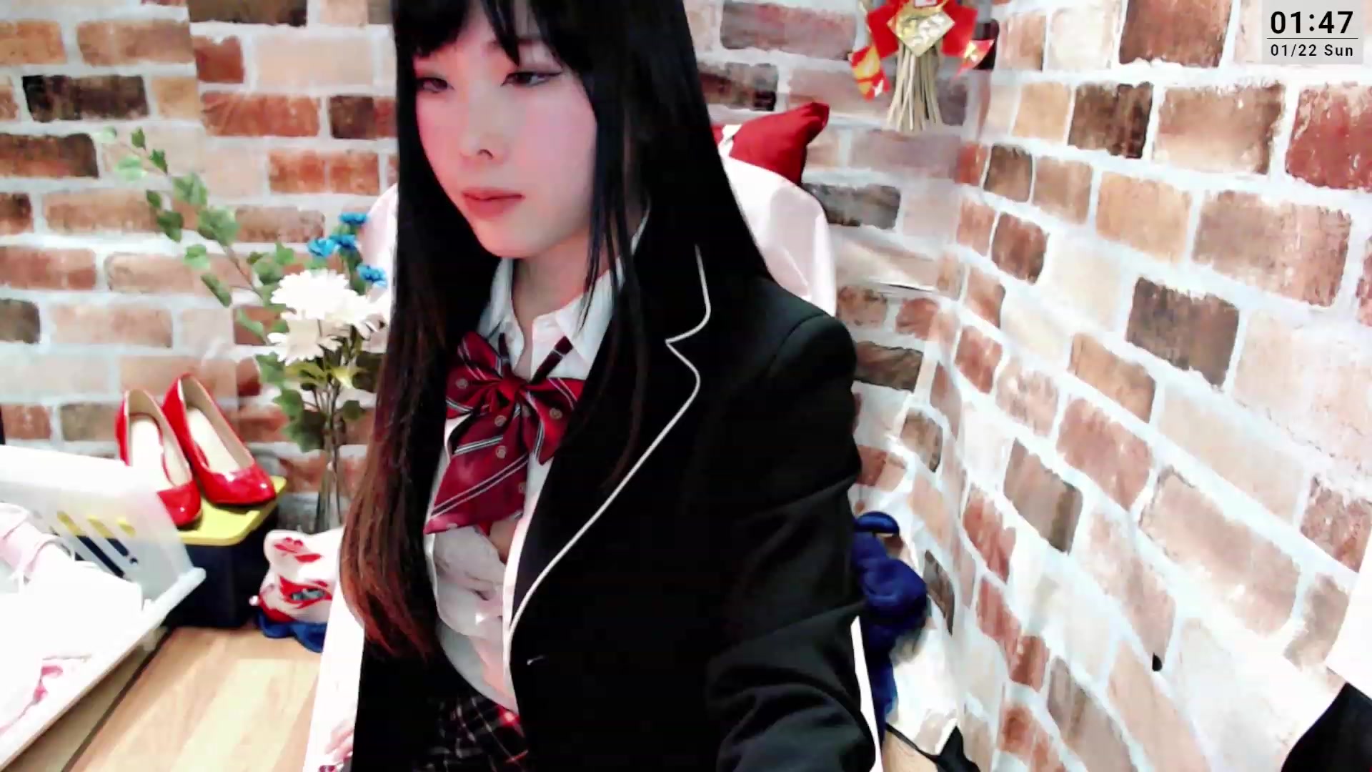 Gallery image thumbnail from Meg_s2's myfreecams stream on, 01/22/2023, 10:09 image 17 of 20