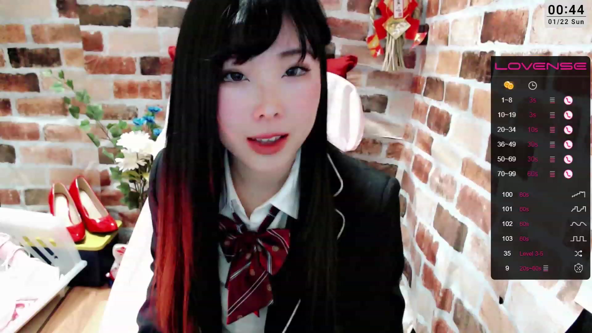 Gallery image thumbnail from Meg_s2's myfreecams stream on, 01/22/2023, 10:09 image 3 of 20