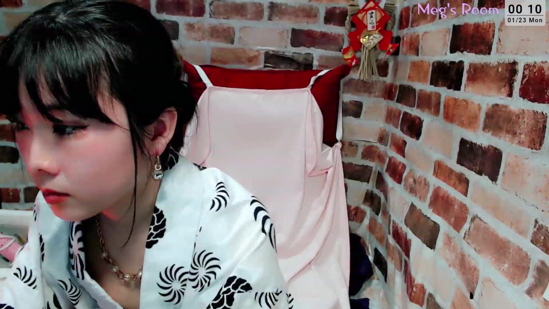 Gallery image thumbnail from Meg_s2's myfreecams stream on, 01/23/2023, 08:19 image 18 of 20