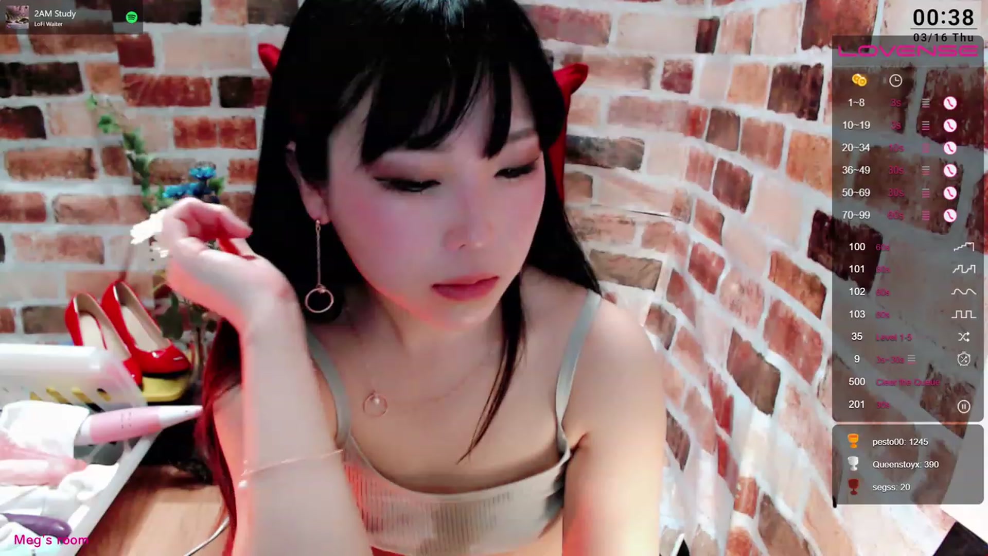Gallery image thumbnail from Meg_s2's myfreecams stream on, 03/16/2023, 08:12 image 13 of 20