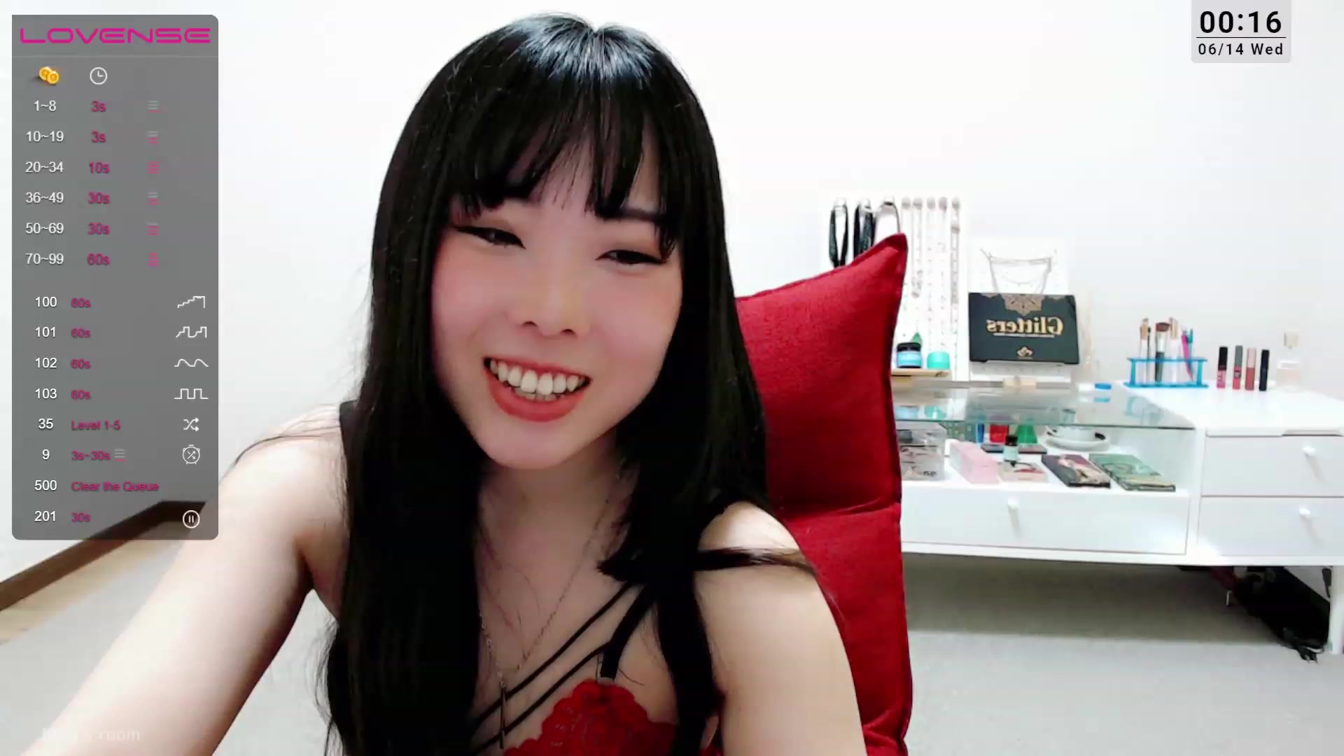 Gallery image thumbnail from Meg_s2's myfreecams stream on, 06/14/2023, 08:41 image 1 of 20