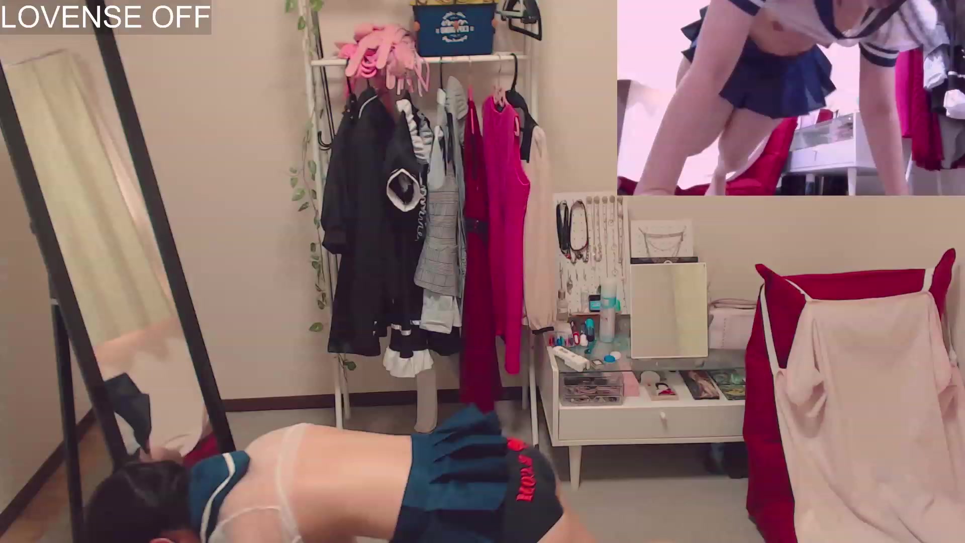 Gallery image thumbnail from Meg_s2's myfreecams stream on, 08/21/2023, 06:47 image 9 of 20