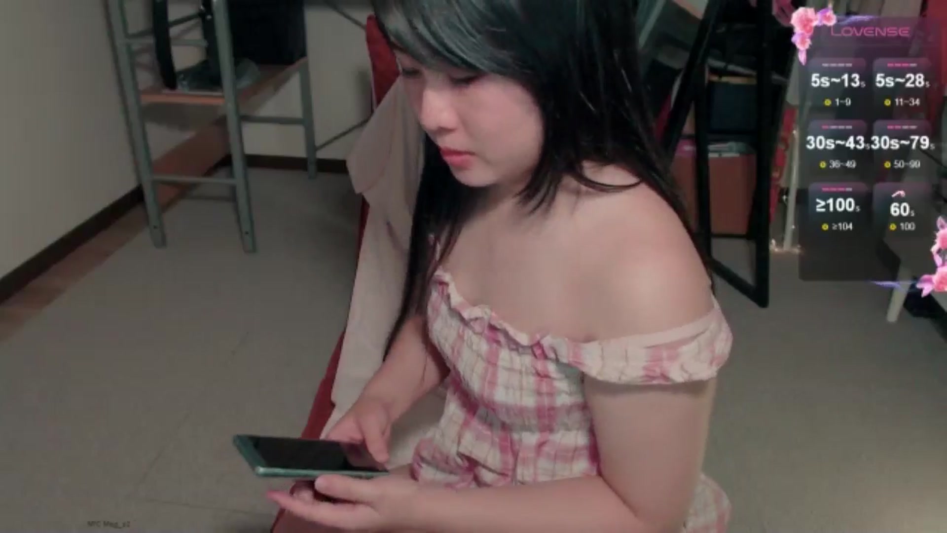 Gallery image thumbnail from Meg_s2's myfreecams stream on, 05/15/2024, 08:26 image 2 of 20