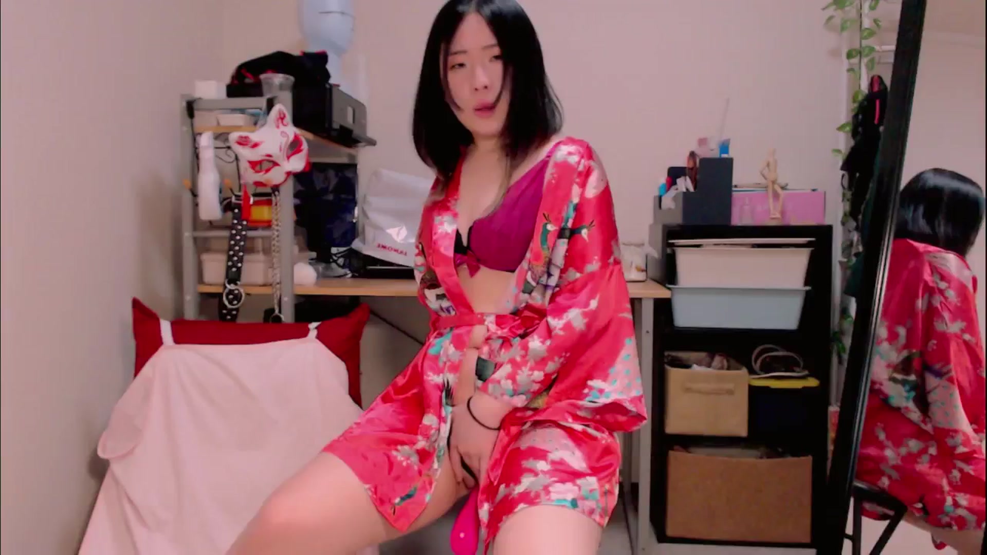 Gallery image thumbnail from Meg_s2's myfreecams stream on, 04/15/2025, 08:24 image 2 of 20