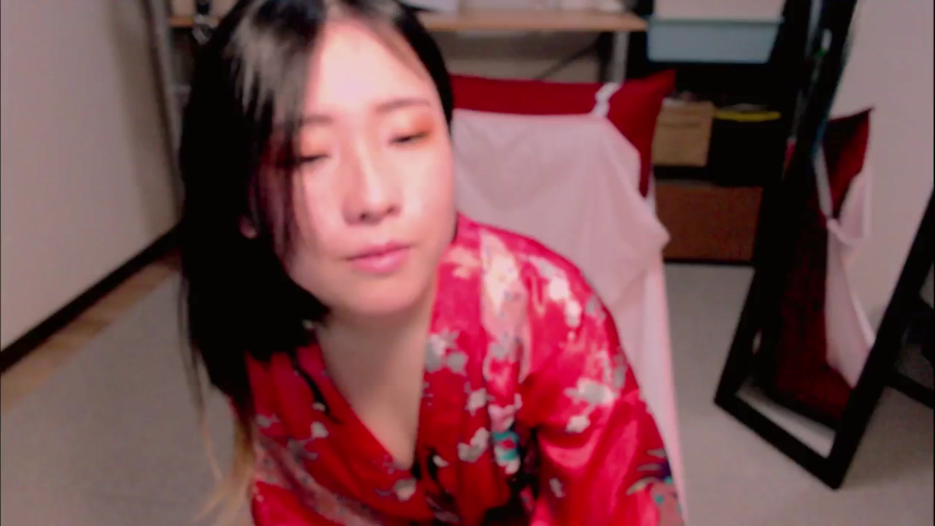 Gallery image thumbnail from Meg_s2's myfreecams stream on, 04/15/2025, 08:24 image 10 of 20