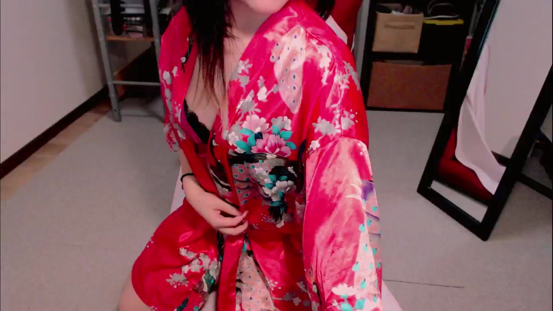 Gallery image thumbnail from Meg_s2's myfreecams stream on, 04/15/2025, 08:24 image 13 of 20