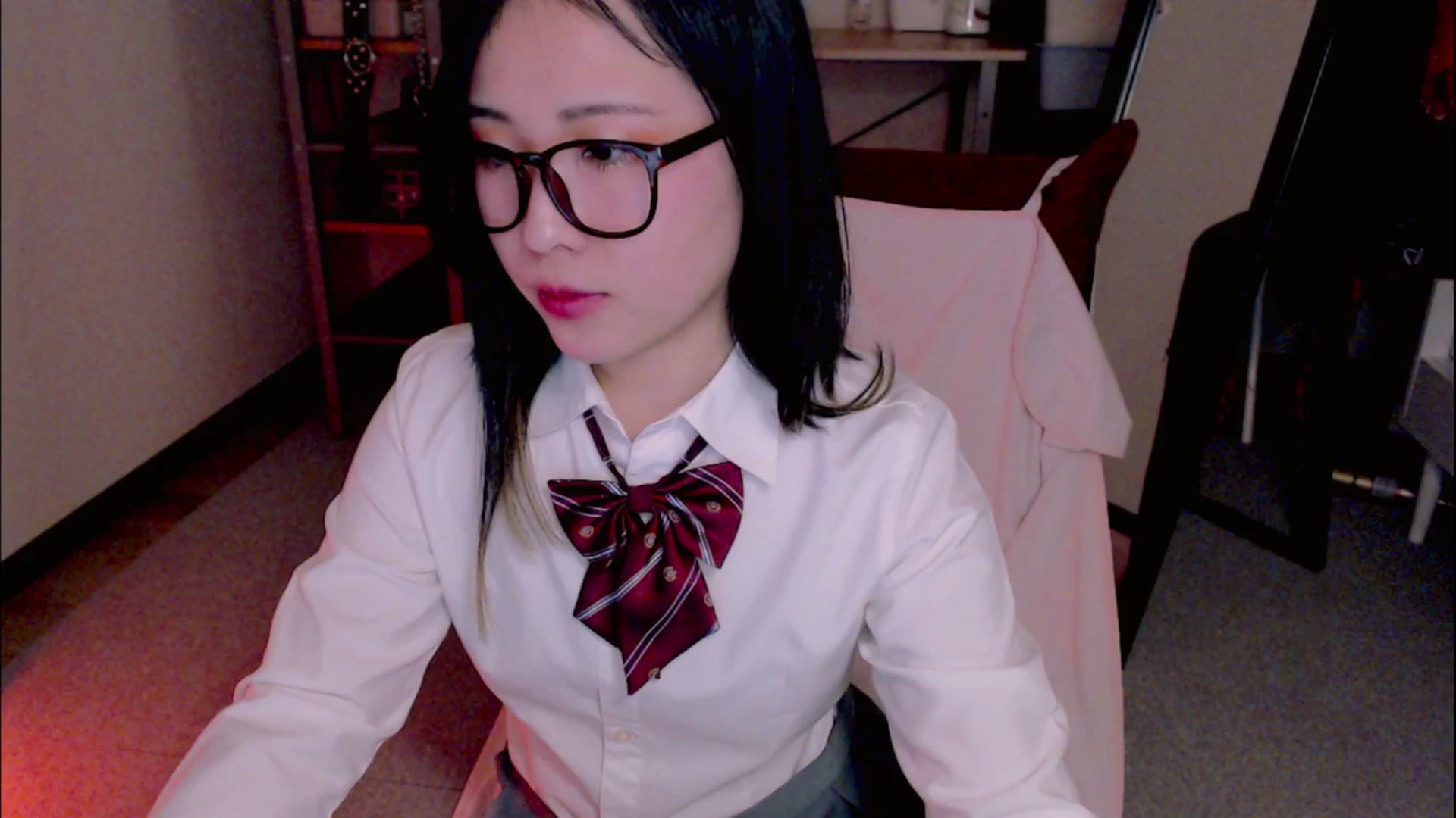 Gallery image thumbnail from Meg_s2's myfreecams stream on, 04/22/2025, 09:05 image 6 of 20