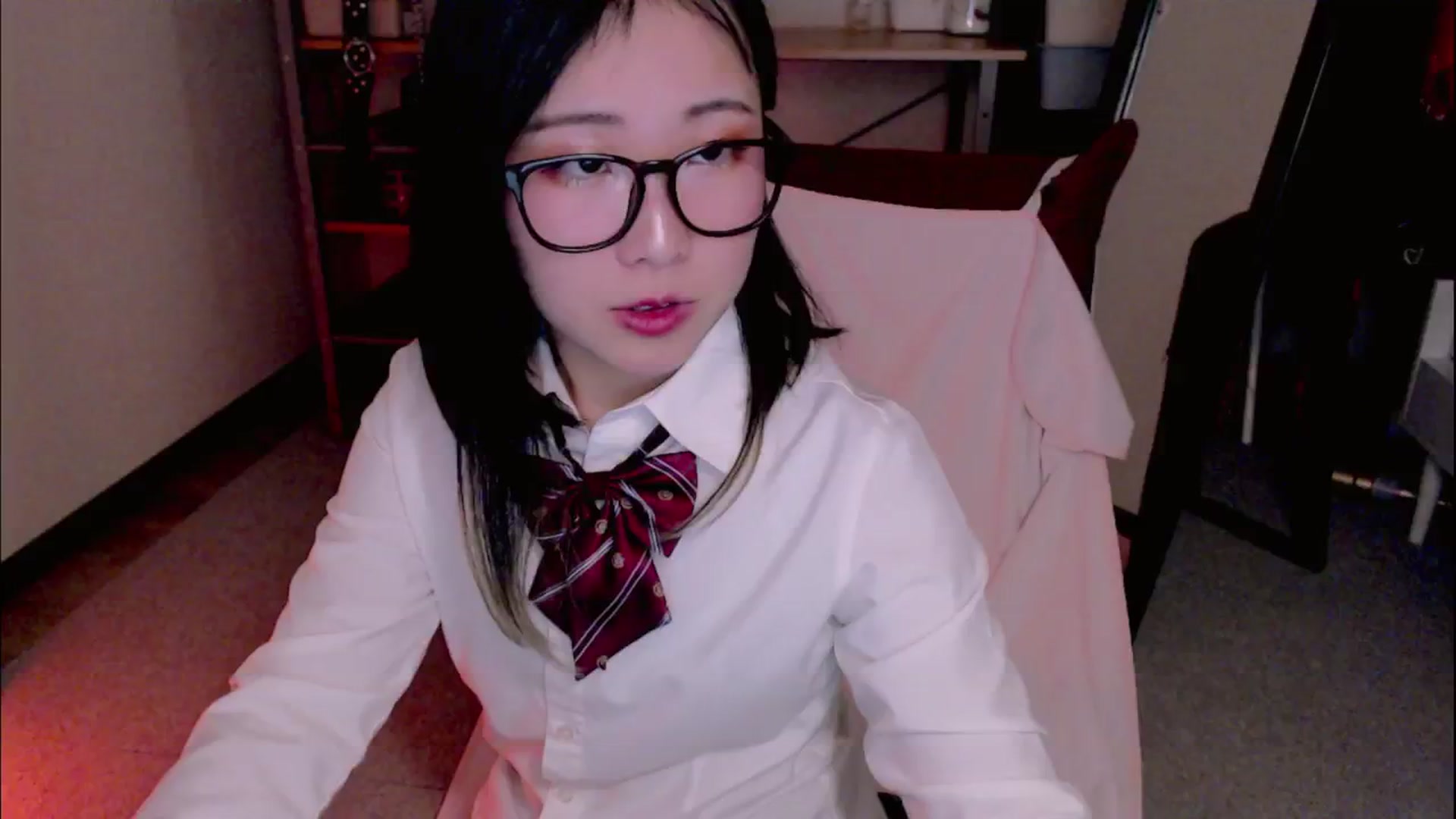 Gallery image thumbnail from Meg_s2's myfreecams stream on, 04/22/2025, 09:05 image 5 of 20
