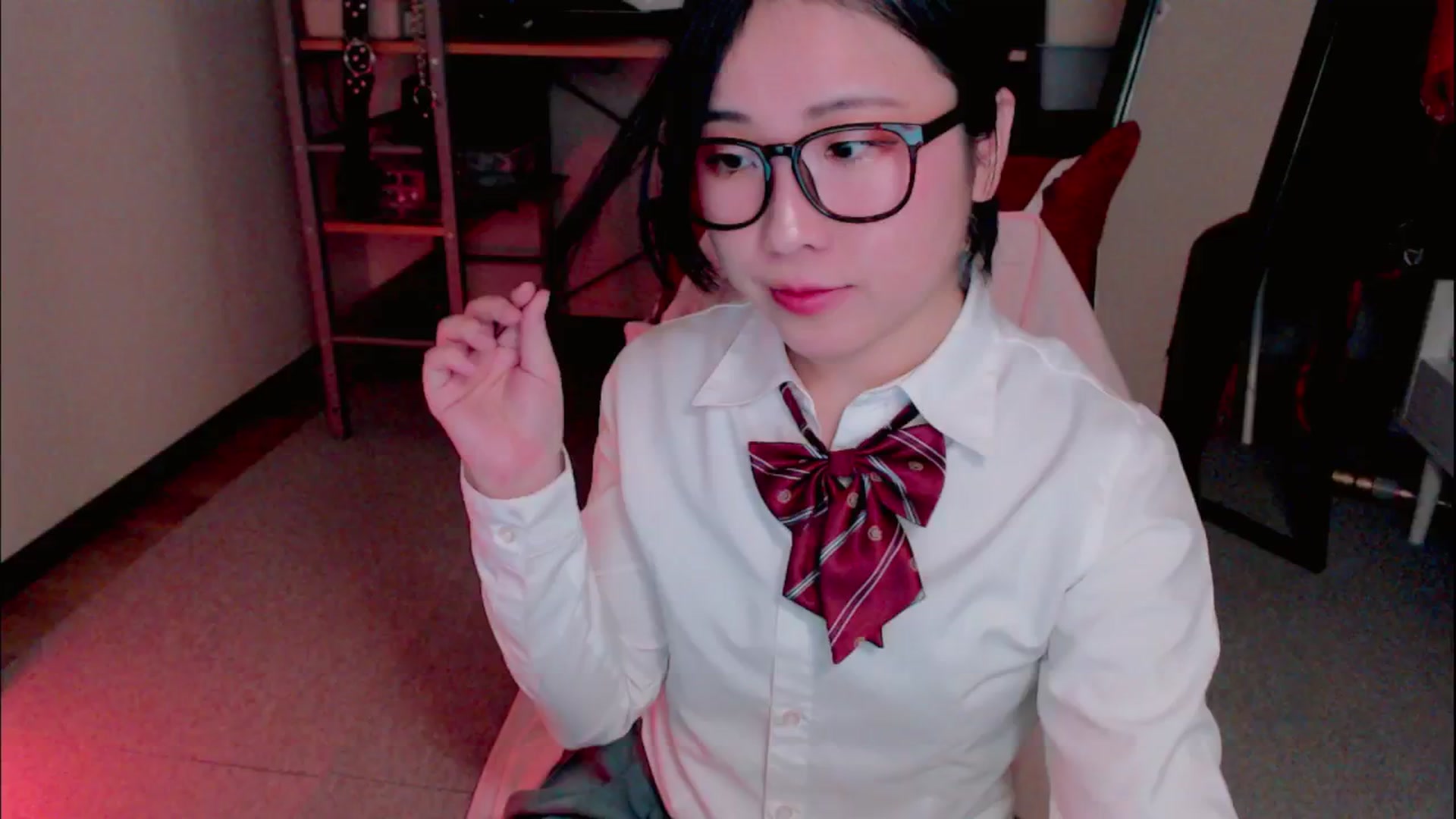 Gallery image thumbnail from Meg_s2's myfreecams stream on, 04/22/2025, 09:05 image 8 of 20
