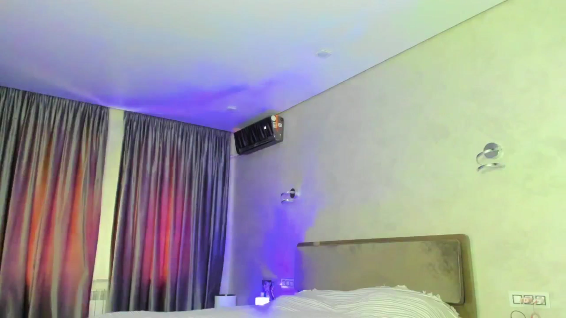 Gallery image thumbnail from MegaK's myfreecams stream on, 05/12/2025, 14:13 image 13 of 20