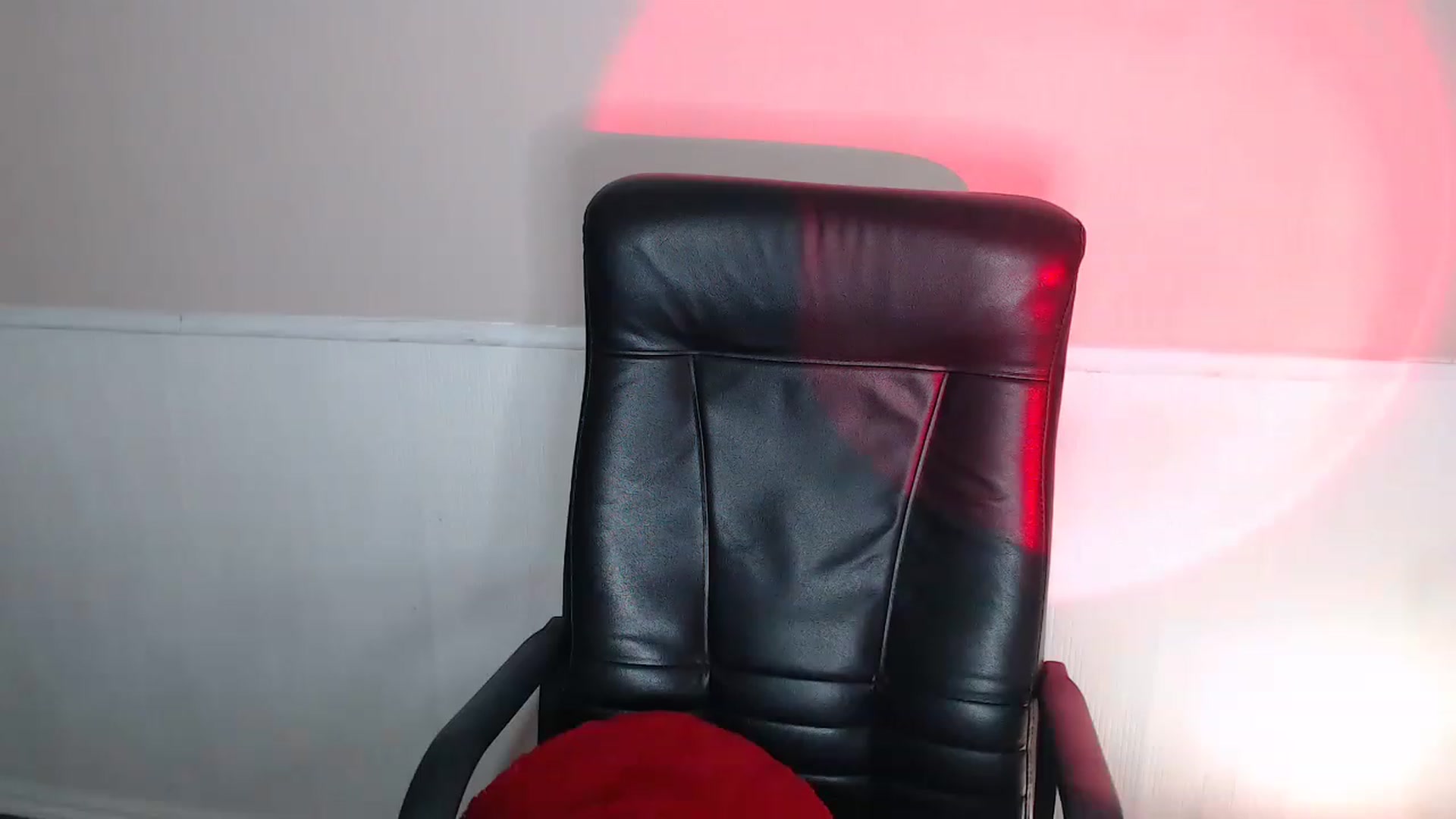 Gallery image thumbnail from MeganFoxxi's myfreecams stream on, 11/21/2022, 17:05 image 17 of 20