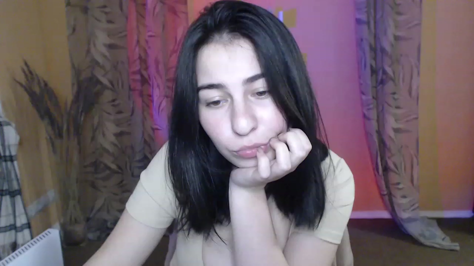 Gallery image thumbnail from MeganFoxxi's myfreecams stream on, 11/25/2022, 15:46 image 16 of 20