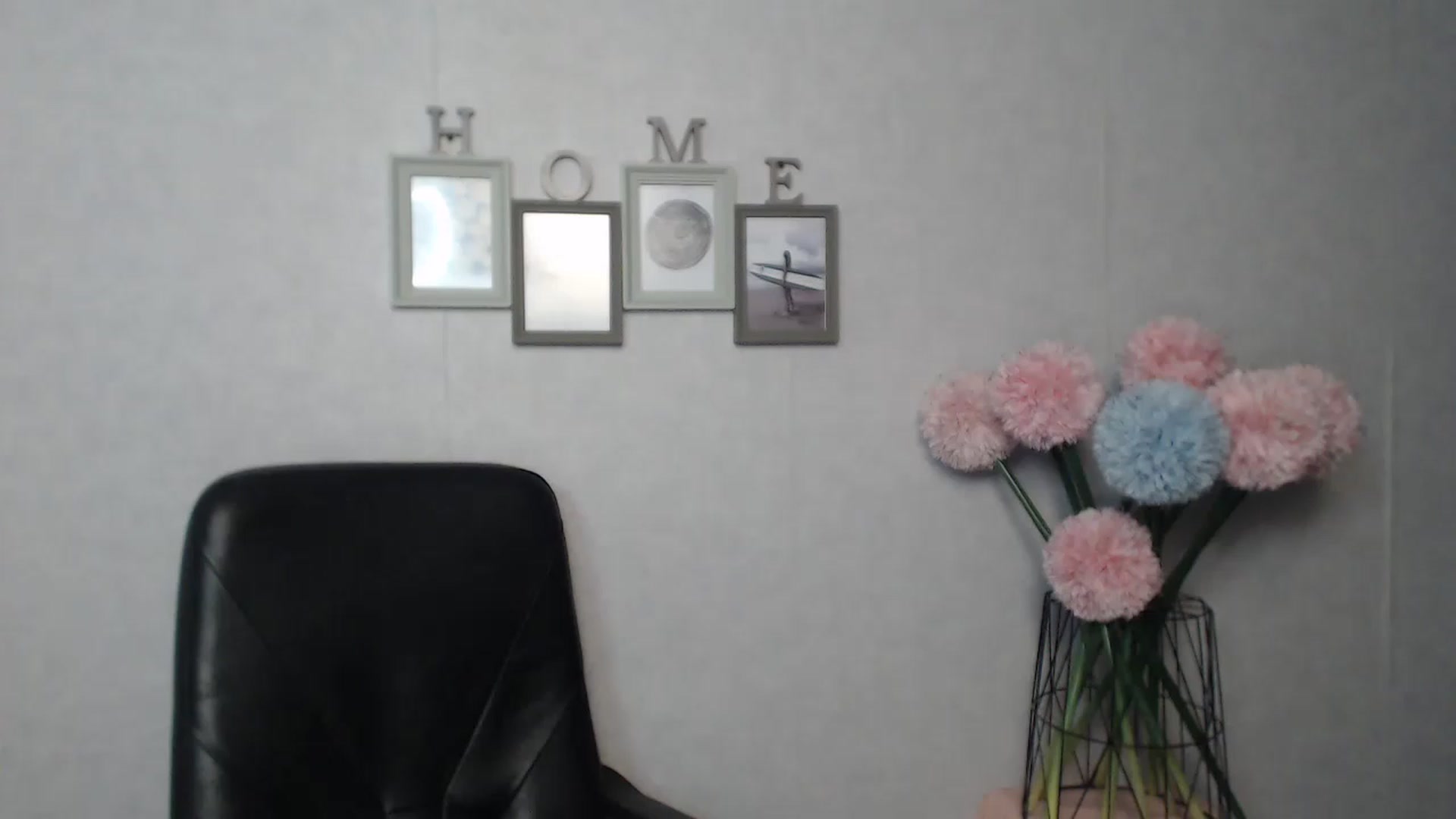 Gallery image thumbnail from MeganFoxxi's myfreecams stream on, 11/28/2022, 14:13 image 19 of 20