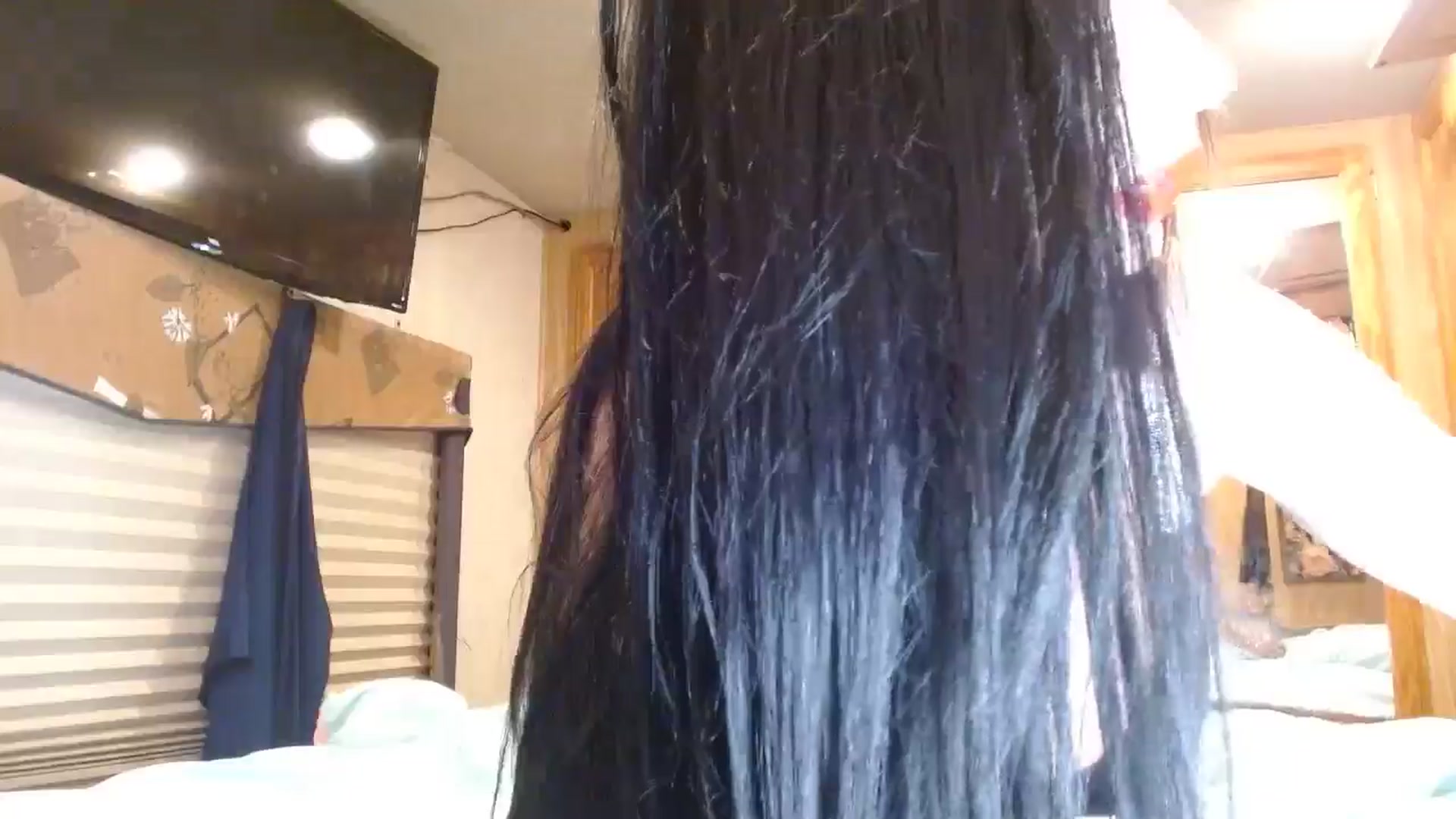 Gallery image thumbnail from MeganFux_'s myfreecams stream on, 05/12/2024, 10:37 image 8 of 20