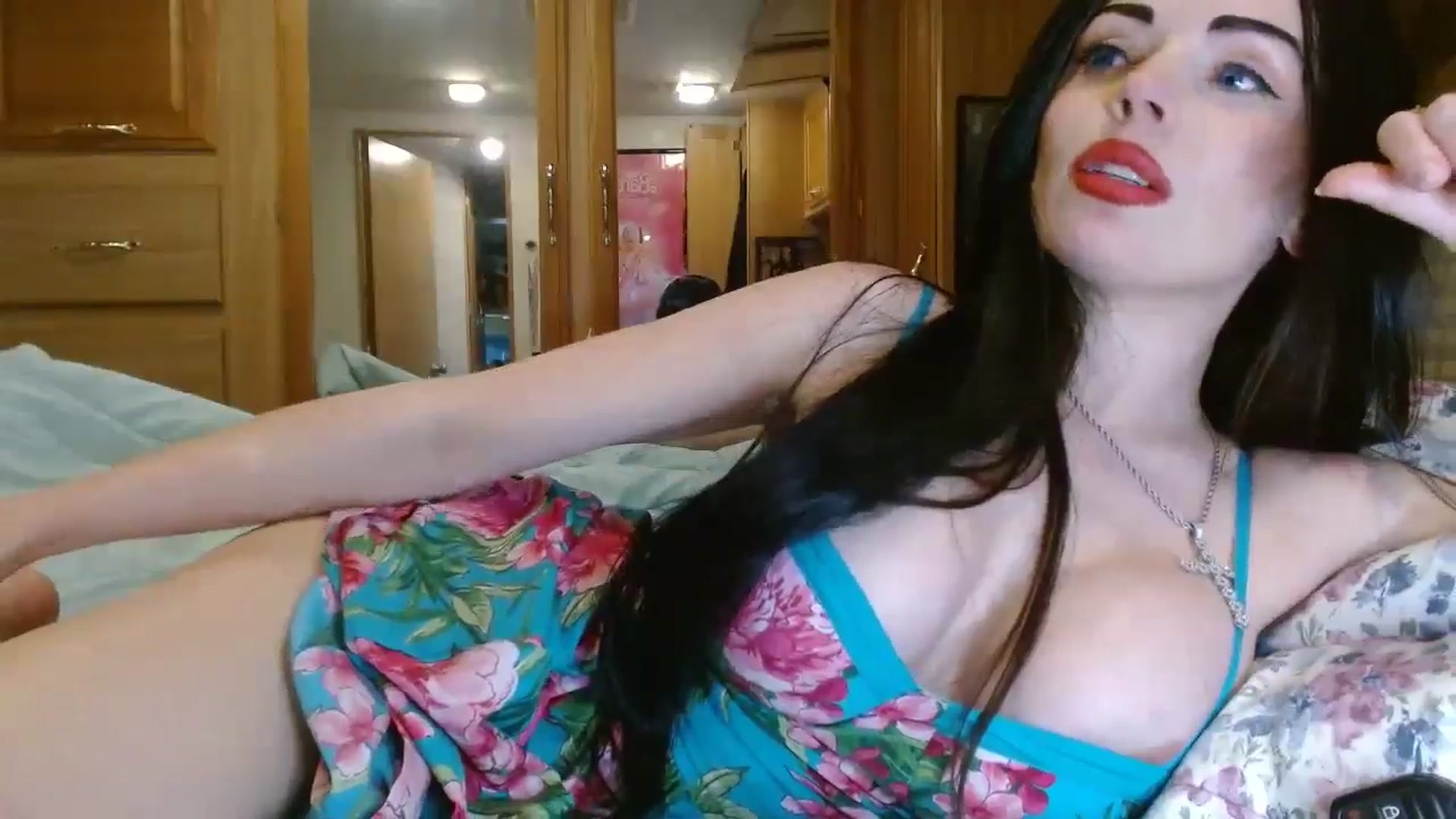 Gallery image thumbnail from MeganFux_'s myfreecams stream on, 05/12/2024, 13:12 image 19 of 20