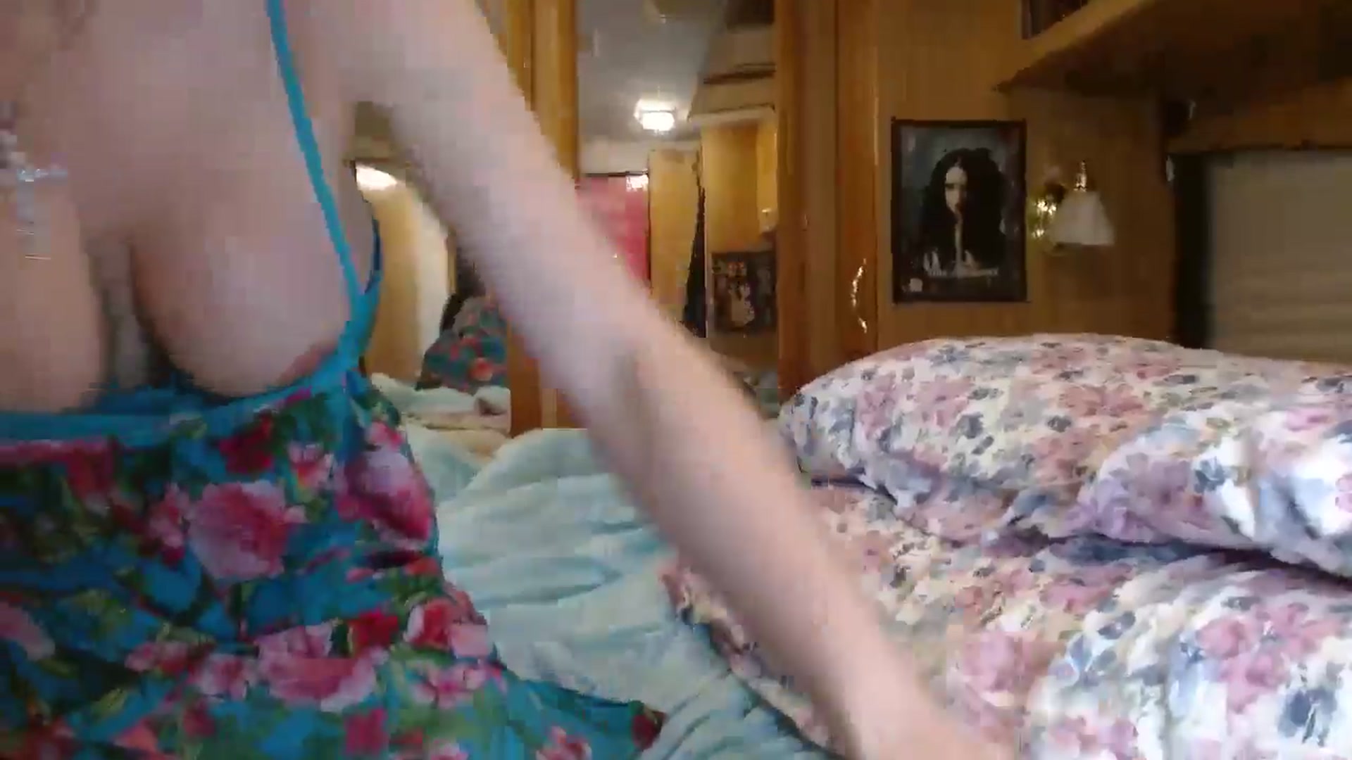 Gallery image thumbnail from MeganFux_'s myfreecams stream on, 05/12/2024, 13:57 image 7 of 20