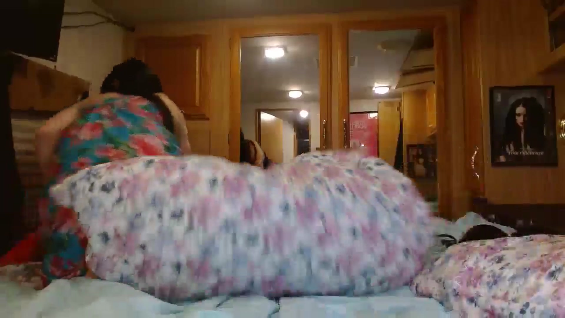 Gallery image thumbnail from MeganFux_'s myfreecams stream on, 05/12/2024, 13:57 image 14 of 20