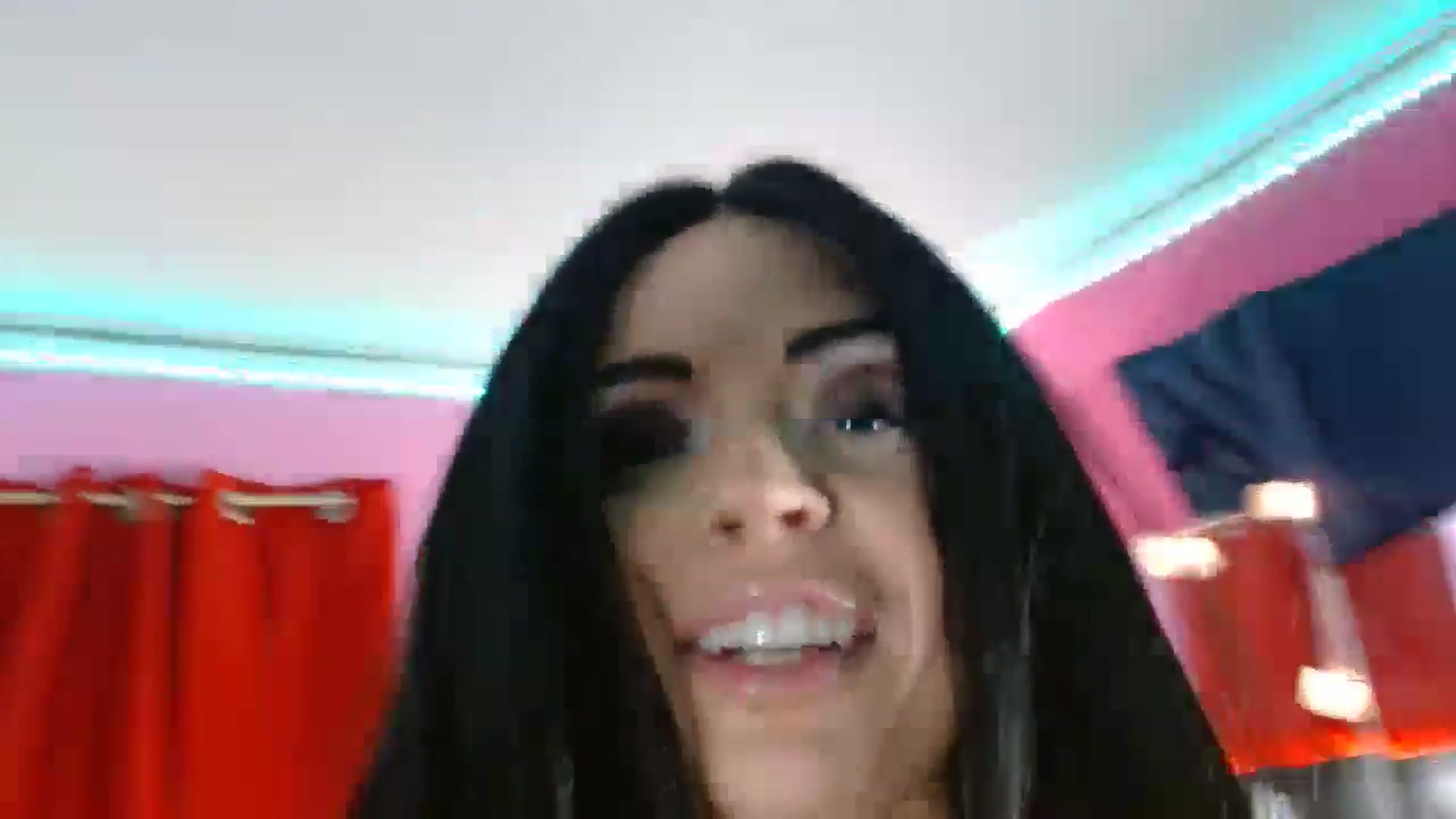 Gallery image thumbnail from MeganFux_'s myfreecams stream on, 07/19/2024, 08:10 image 3 of 20