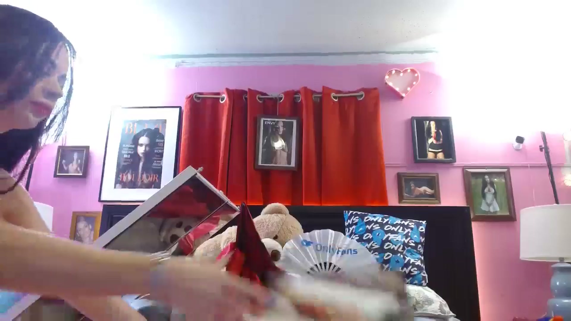 Gallery image thumbnail from MeganFux_'s myfreecams stream on, 07/21/2024, 09:28 image 4 of 20