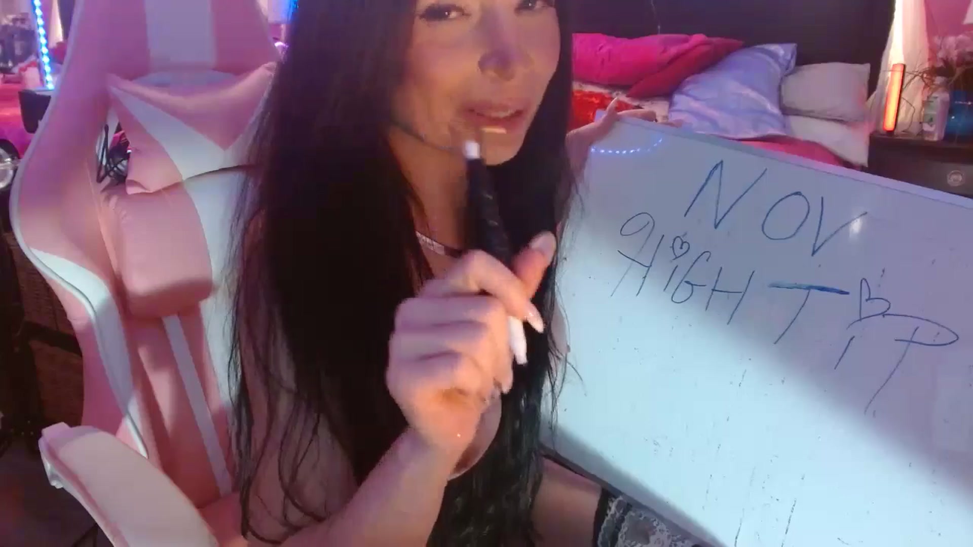 Gallery image thumbnail from MeganFux_'s myfreecams stream on, 11/09/2024, 13:17 image 20 of 20