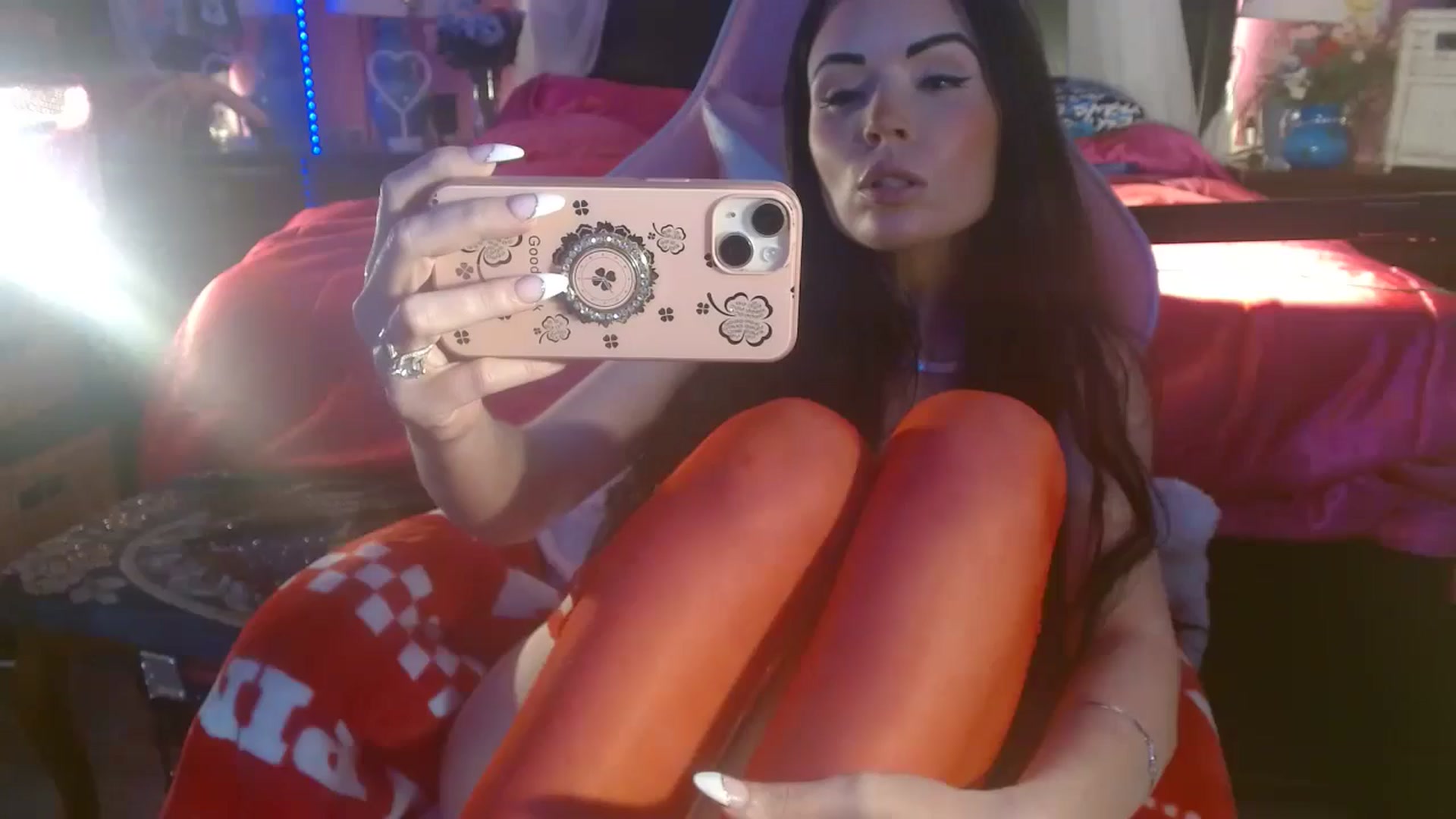 Gallery image thumbnail from MeganFux_'s myfreecams stream on, 11/21/2024, 13:42 image 8 of 20