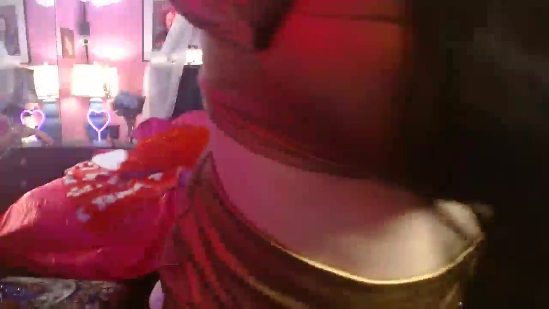 Gallery image thumbnail from MeganFux_'s myfreecams stream on, 11/28/2024, 09:06 image 16 of 20