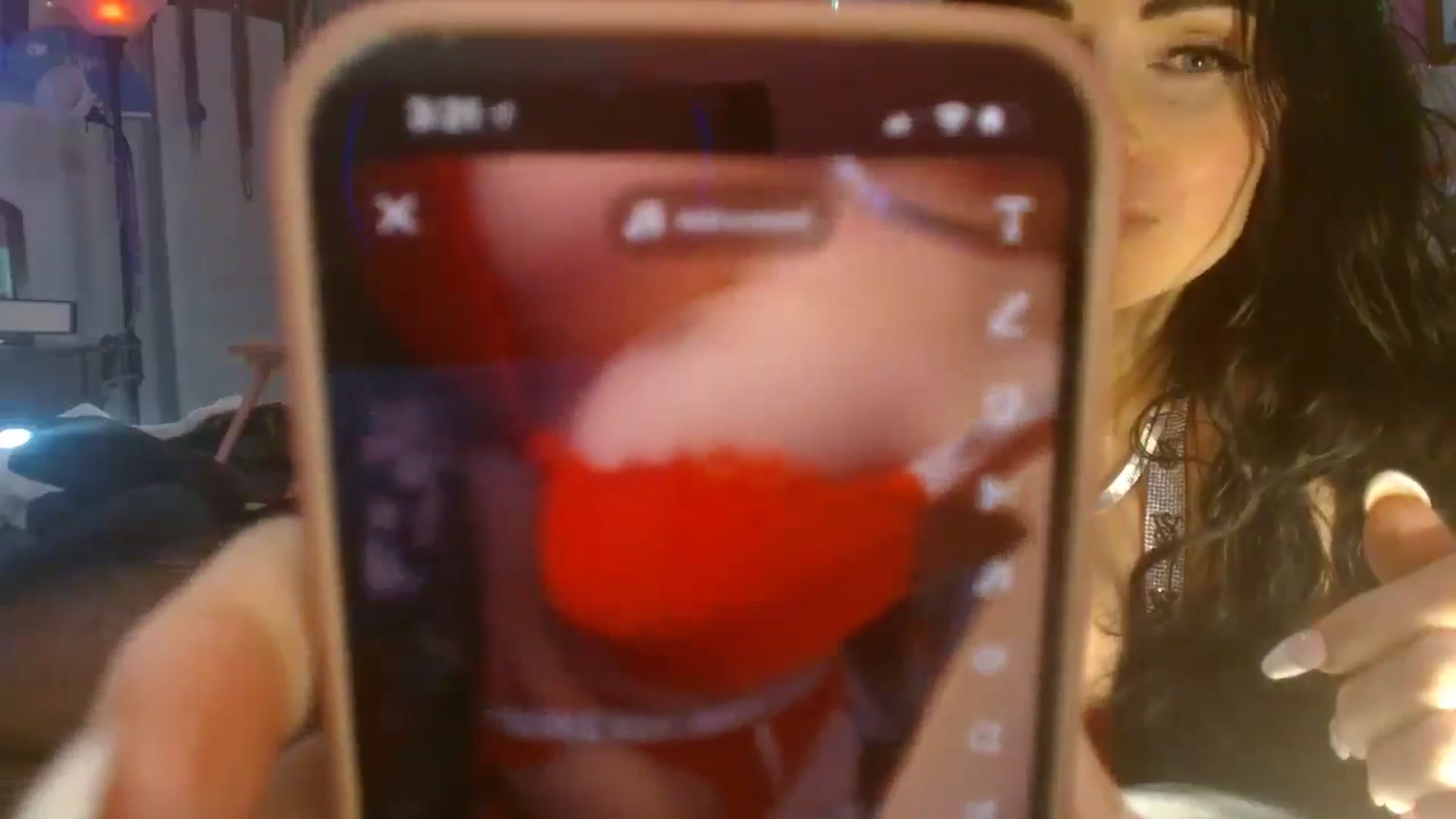 Gallery image thumbnail from MeganFux_'s myfreecams stream on, 12/03/2024, 09:57 image 5 of 20