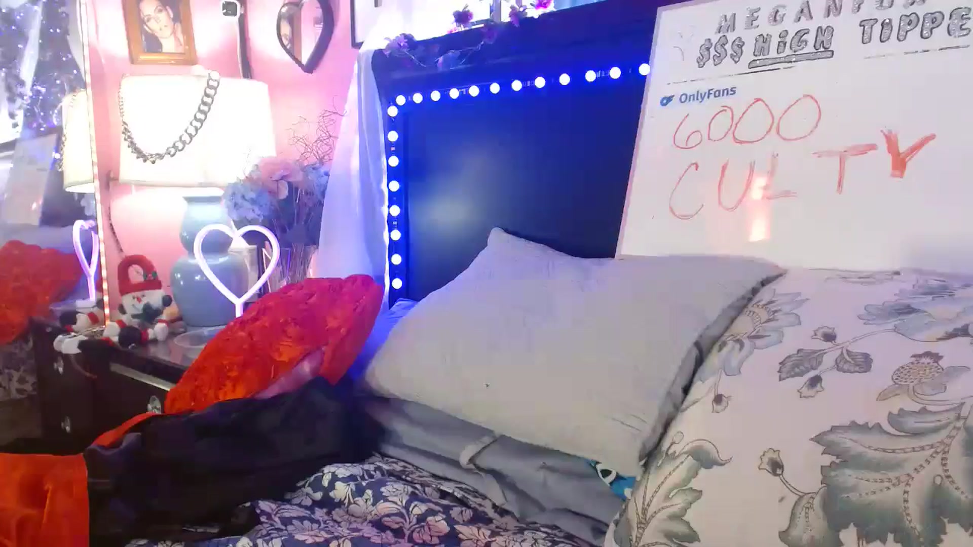 Gallery image thumbnail from MeganFux_'s myfreecams stream on, 12/08/2024, 07:35 image 20 of 20