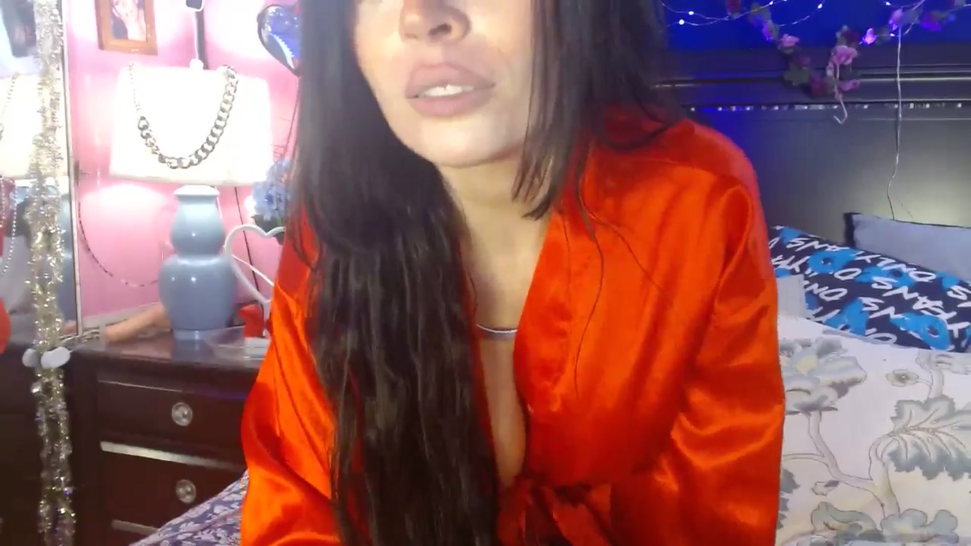 Gallery image thumbnail from MeganFux_'s myfreecams stream on, 12/11/2024, 11:05 image 16 of 20