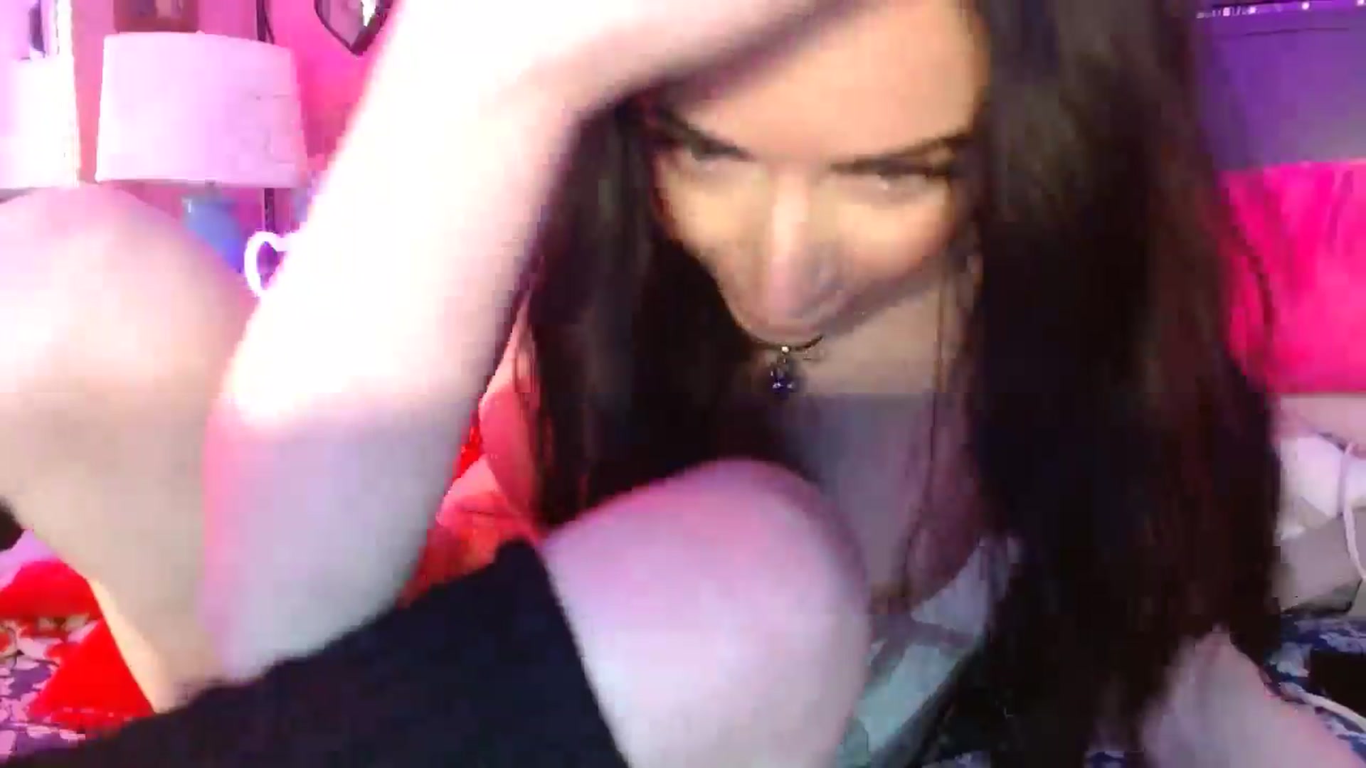 Gallery image thumbnail from MeganFux_'s myfreecams stream on, 01/12/2025, 10:54 image 16 of 20