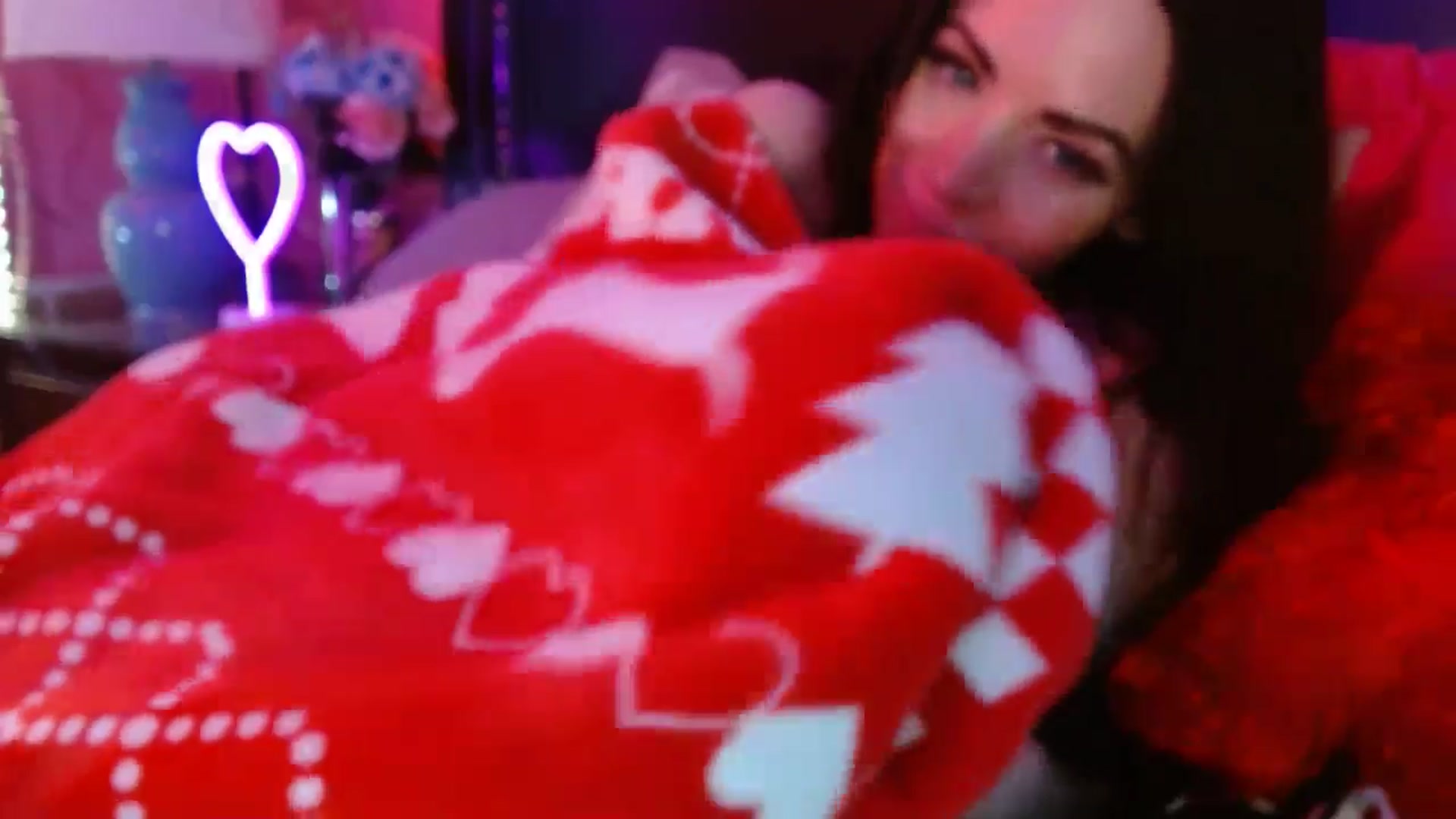 Gallery image thumbnail from MeganFux_'s myfreecams stream on, 01/12/2025, 12:19 image 12 of 20