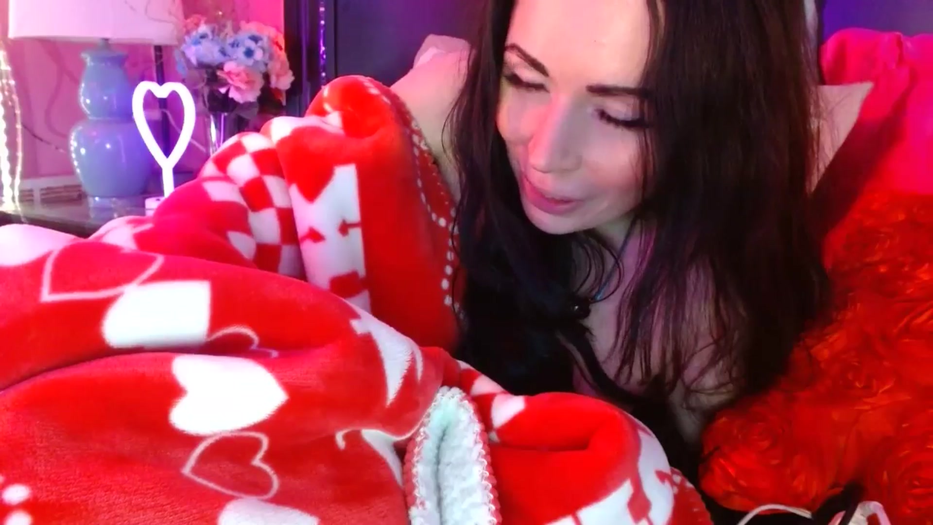 Gallery image thumbnail from MeganFux_'s myfreecams stream on, 01/12/2025, 12:19 image 16 of 20