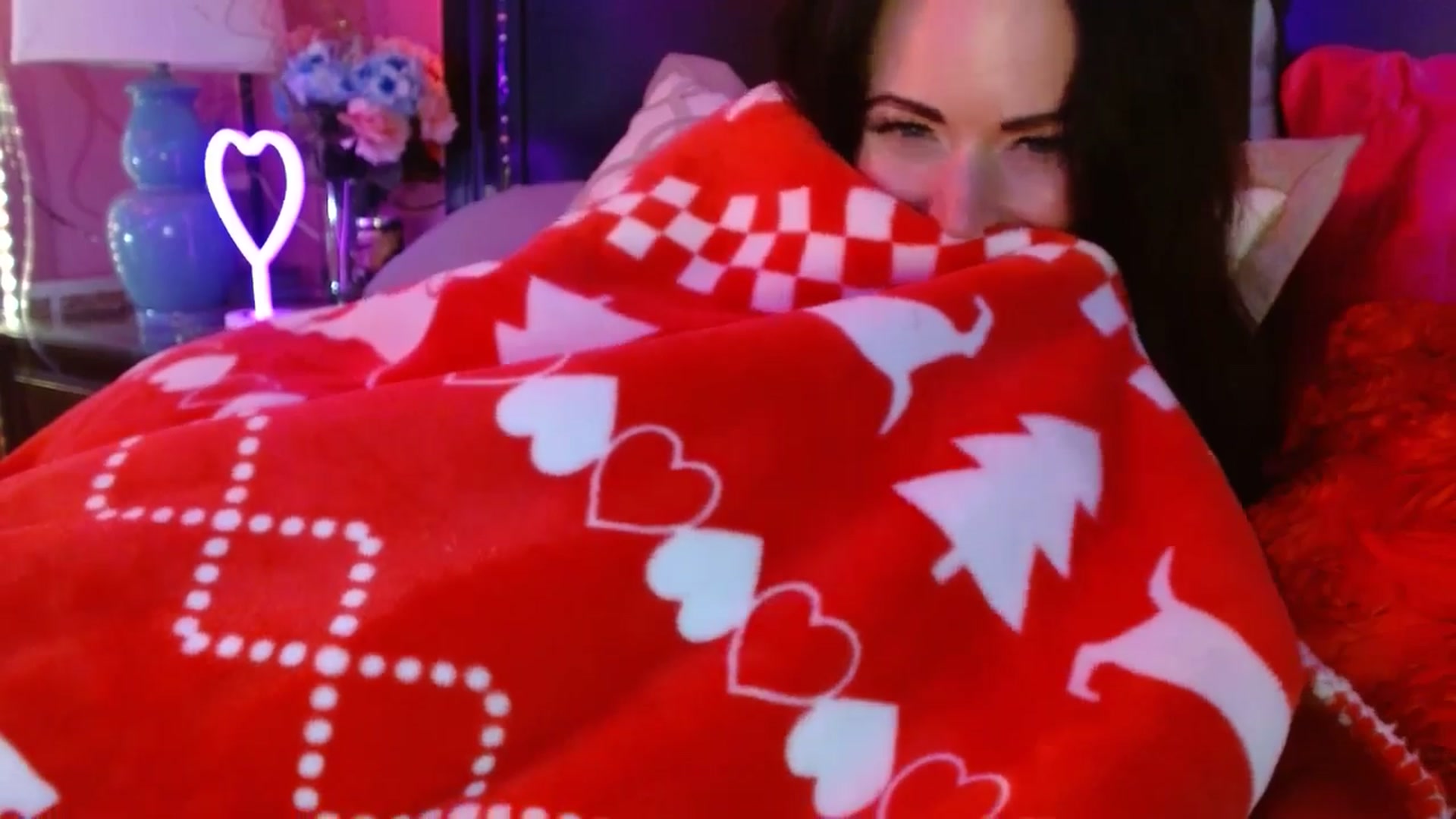 Gallery image thumbnail from MeganFux_'s myfreecams stream on, 01/12/2025, 12:19 image 11 of 20