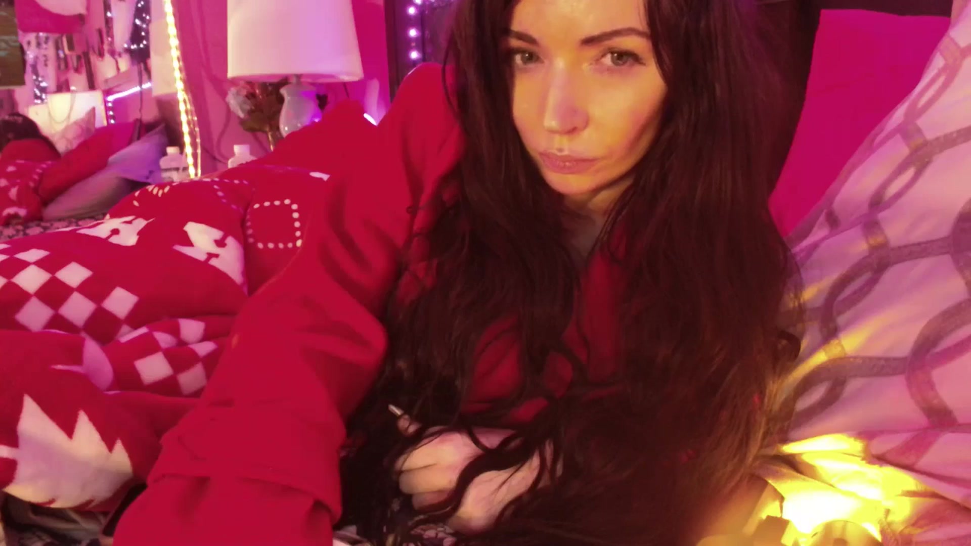 Gallery image thumbnail from MeganFux_'s myfreecams stream on, 01/23/2025, 14:06 image 14 of 20