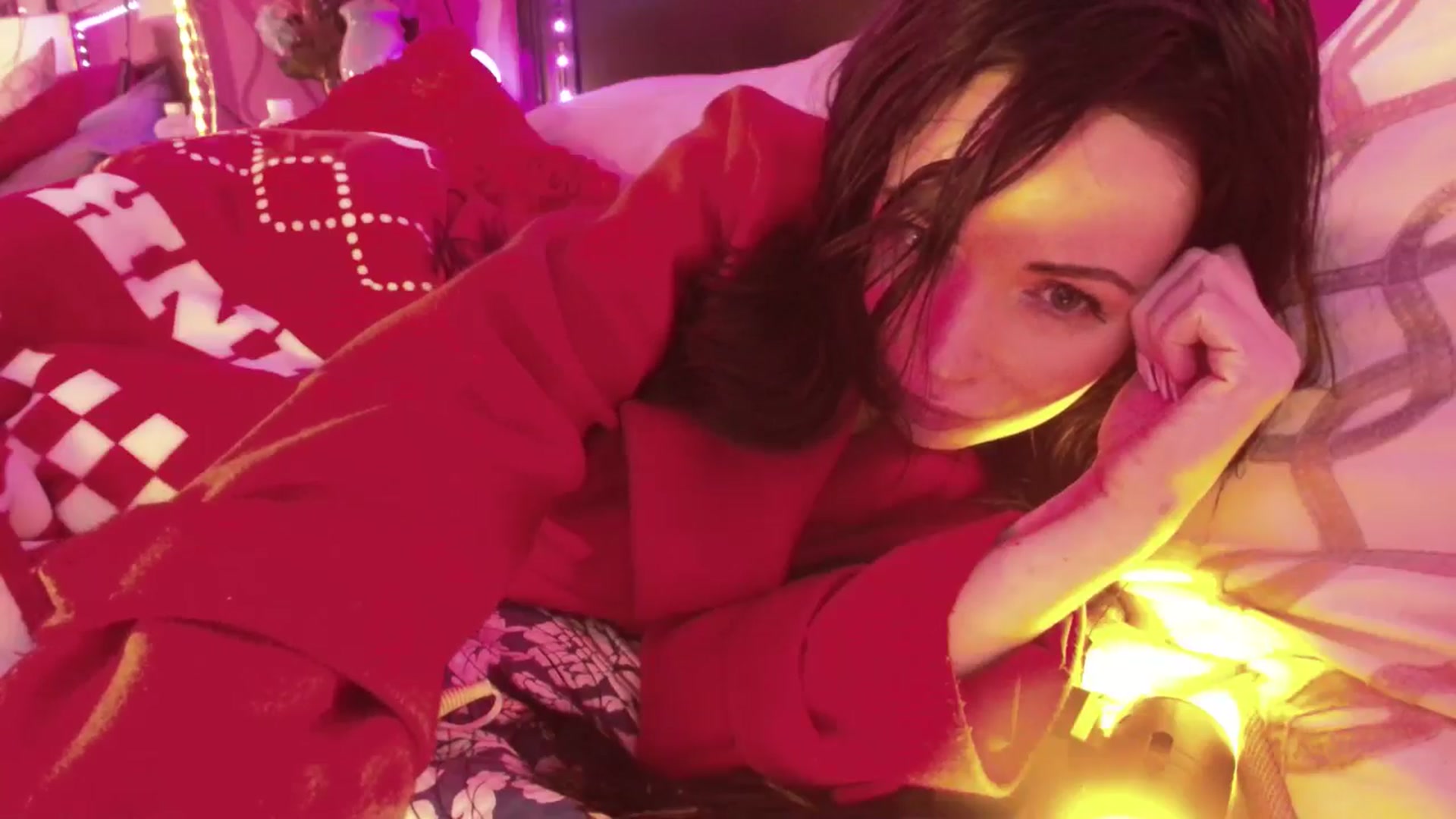 Gallery image thumbnail from MeganFux_'s myfreecams stream on, 01/23/2025, 14:06 image 6 of 20