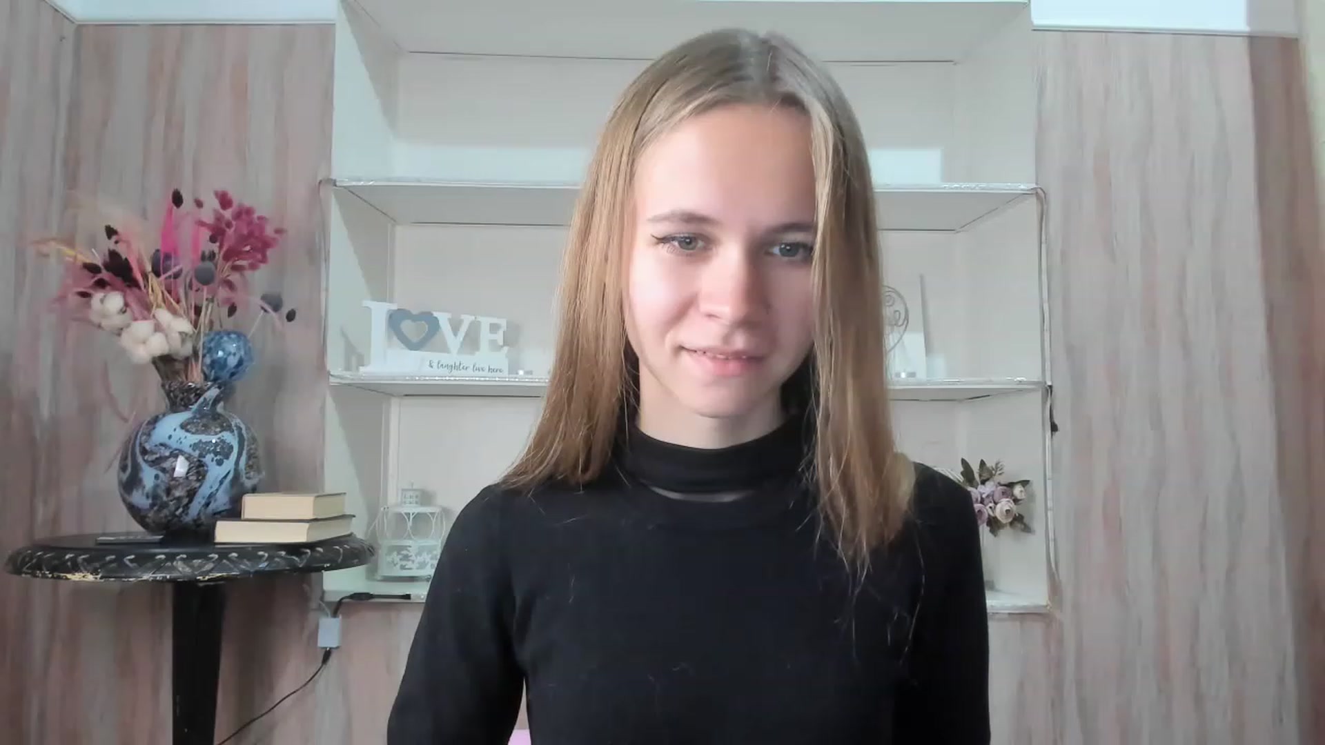 Gallery image thumbnail from MeganGirll's myfreecams stream on, 12/01/2022, 13:33 image 19 of 20