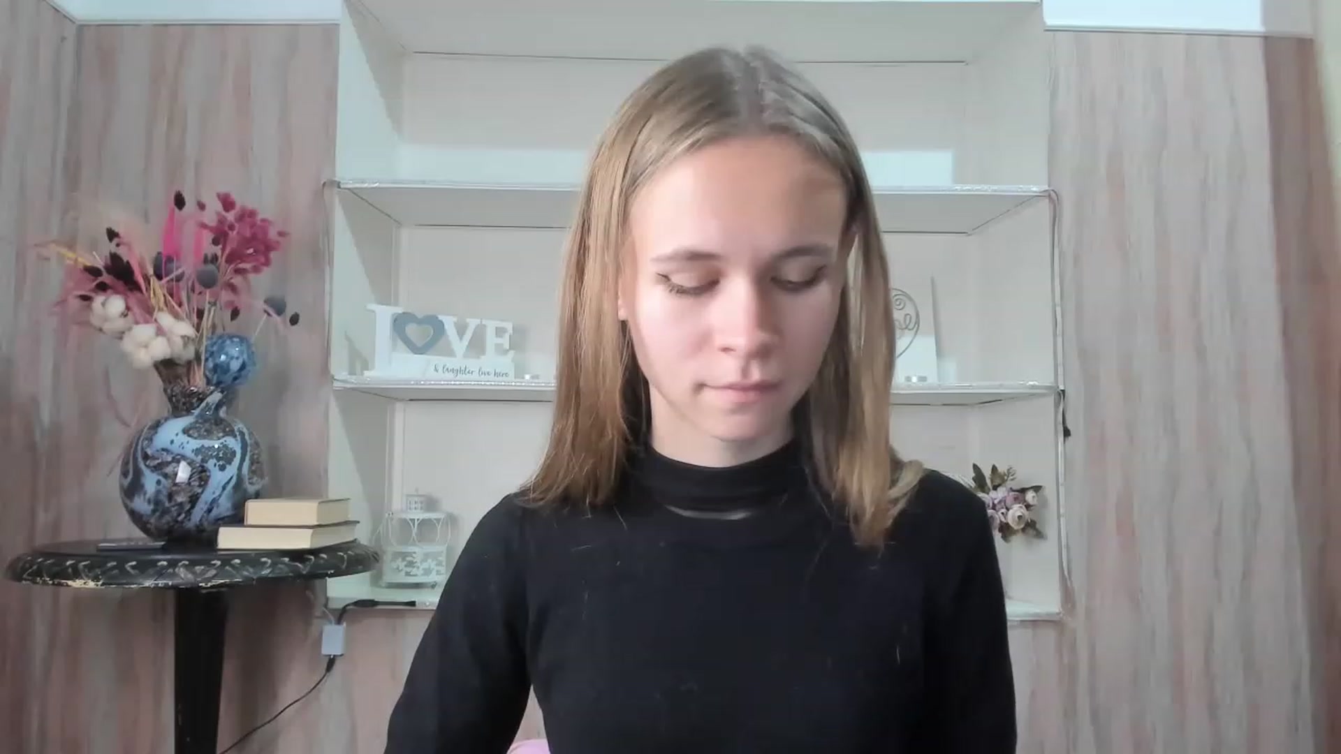 Gallery image thumbnail from MeganGirll's myfreecams stream on, 12/01/2022, 13:33 image 16 of 20