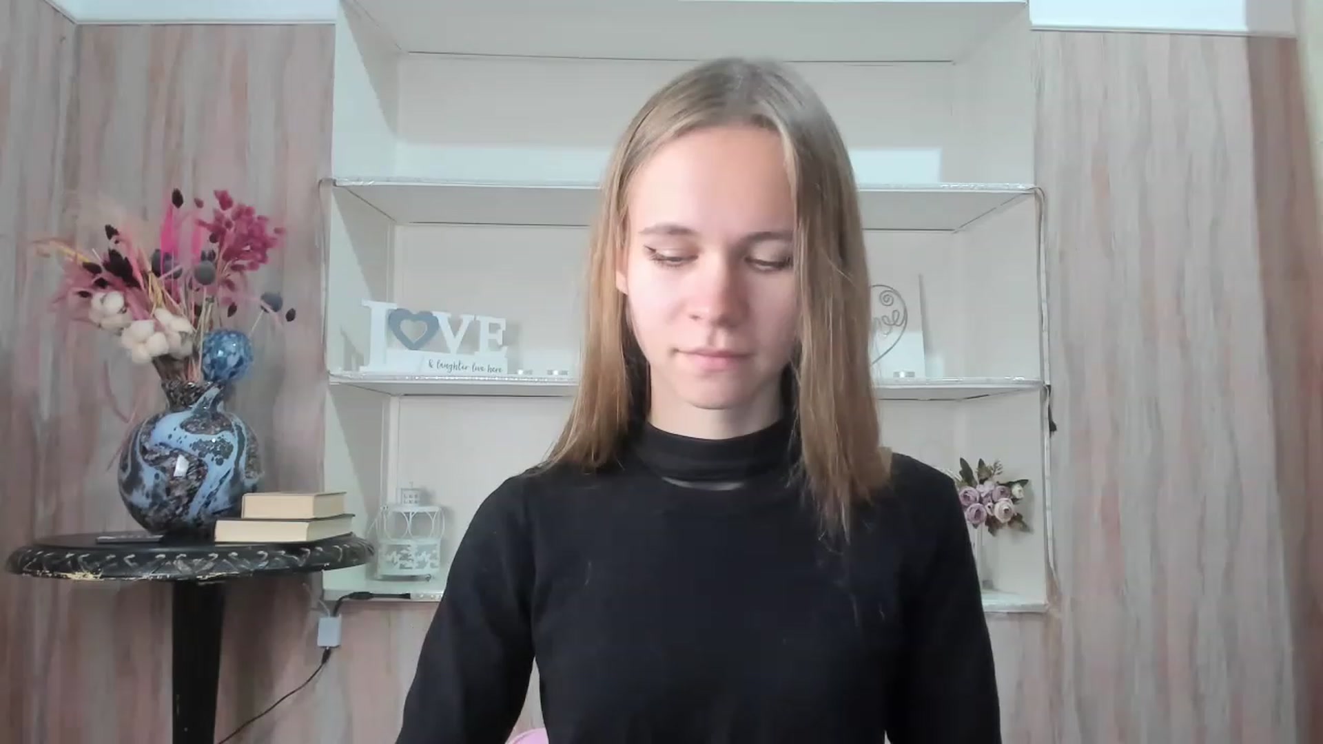 Gallery image thumbnail from MeganGirll's myfreecams stream on, 12/01/2022, 13:33 image 11 of 20