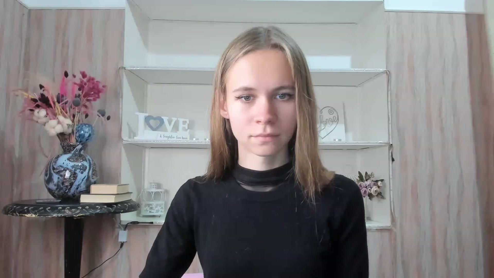 Gallery image thumbnail from MeganGirll's myfreecams stream on, 12/01/2022, 13:33 image 8 of 20