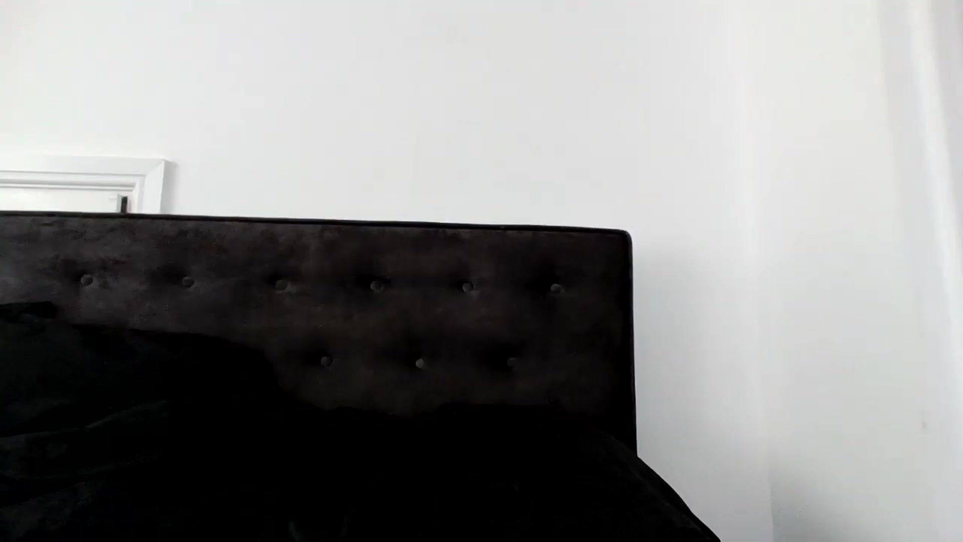 Gallery image thumbnail from MeganMiles's myfreecams stream on, 08/05/2025, 16:09 image 19 of 20
