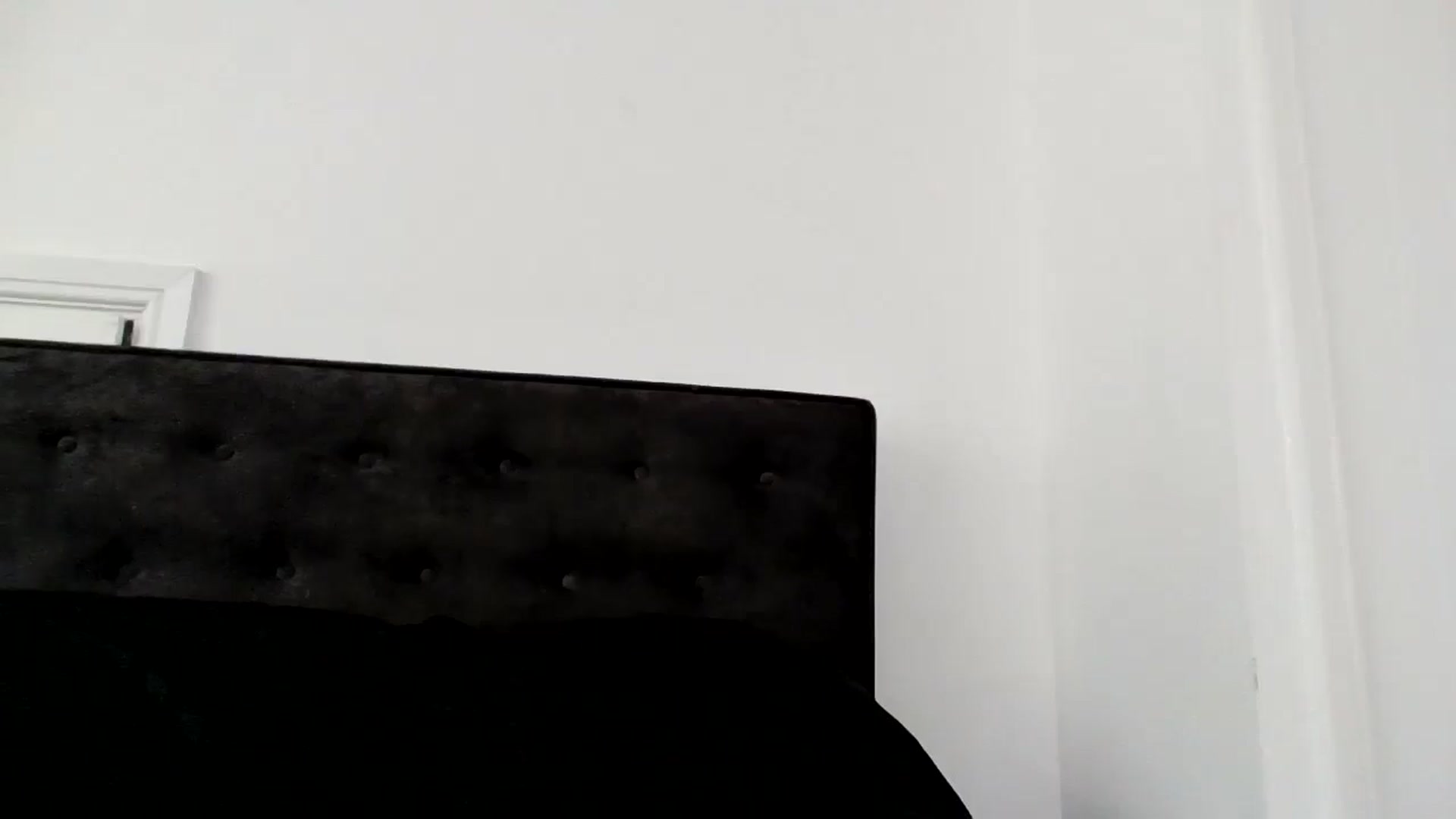 Gallery image thumbnail from MeganMiles's myfreecams stream on, 08/07/2025, 11:11 image 9 of 20