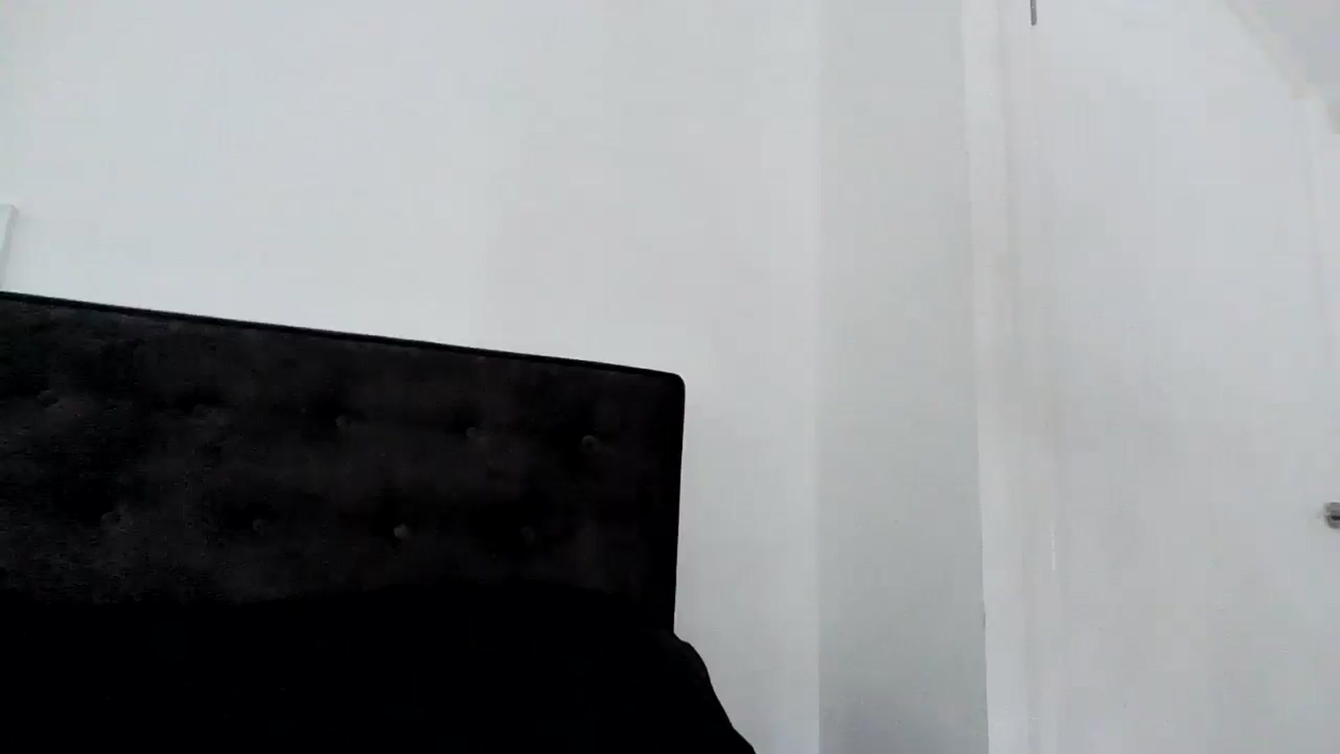 Gallery image thumbnail from MeganMiles's myfreecams stream on, 08/18/2025, 13:02 image 1 of 20