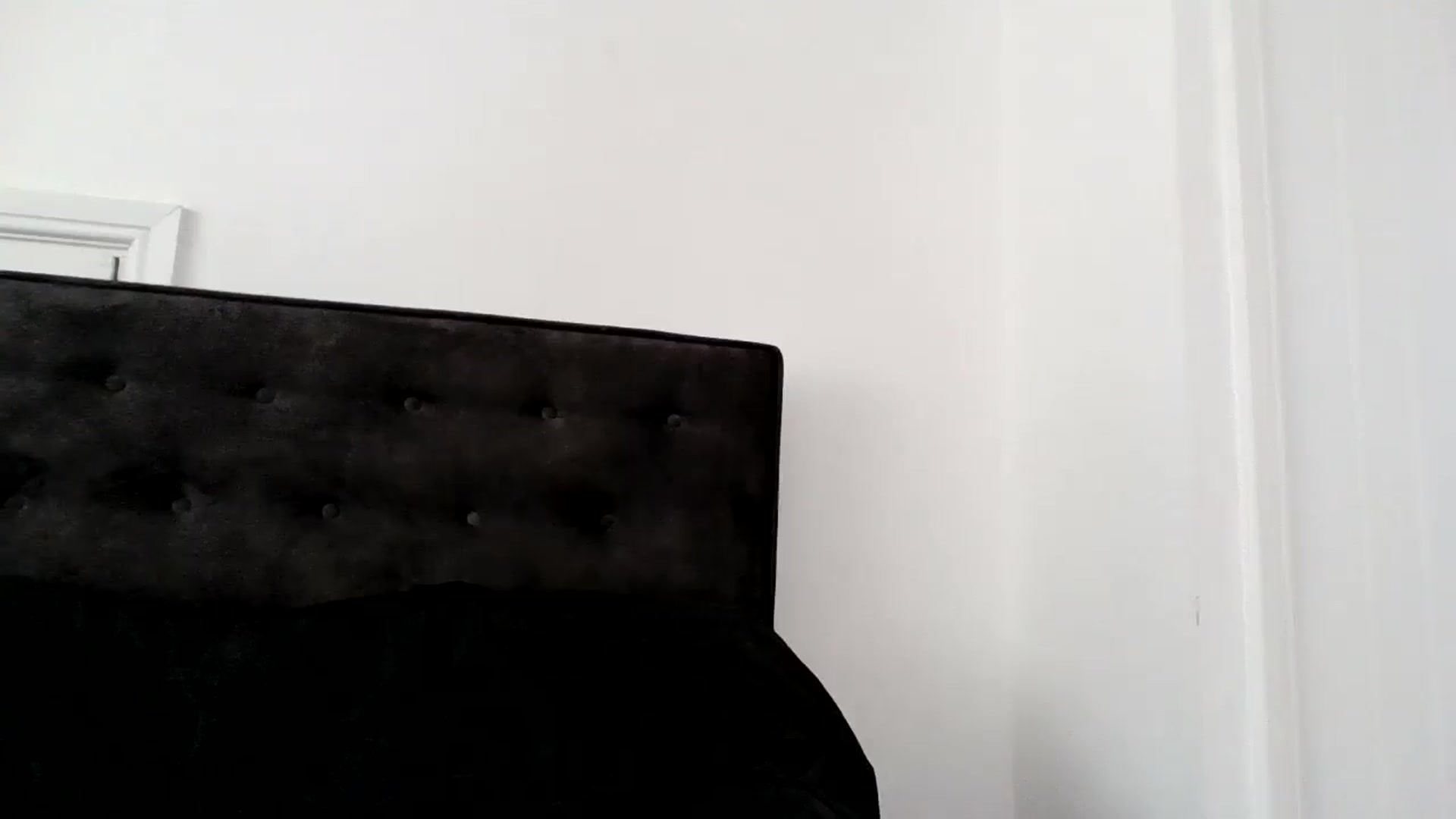 Gallery image thumbnail from MeganMiles's myfreecams stream on, 08/27/2025, 13:40 image 4 of 20
