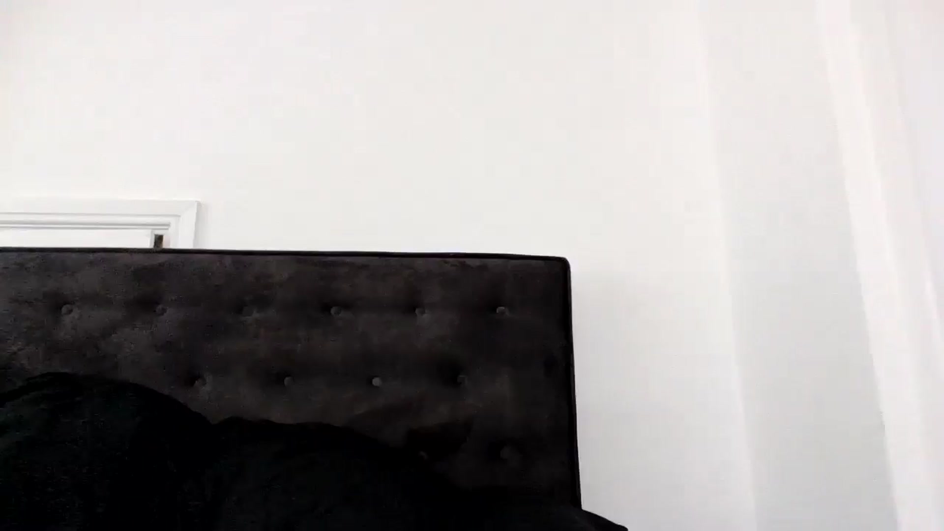 Gallery image thumbnail from MeganMiles's myfreecams stream on, 08/29/2025, 10:26 image 19 of 20