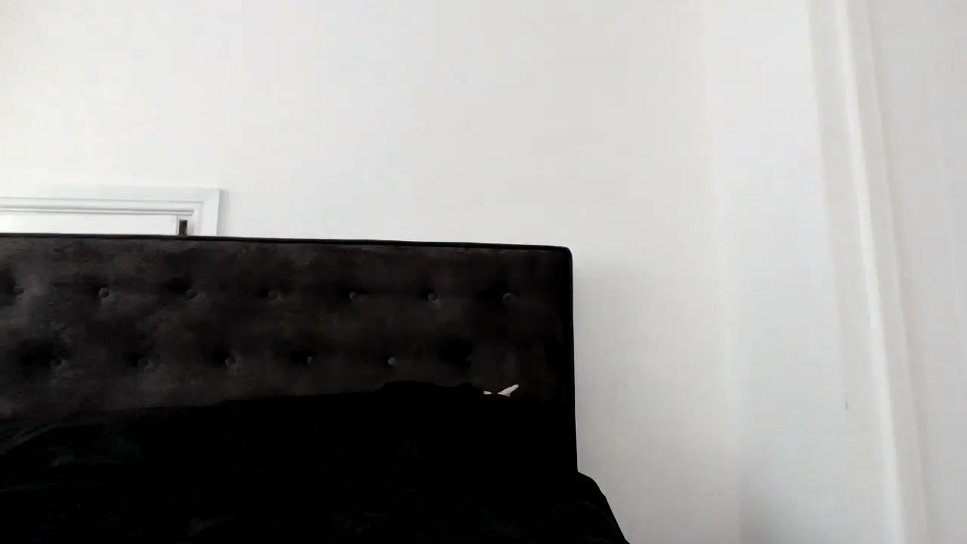 Gallery image thumbnail from MeganMiles's myfreecams stream on, 08/29/2025, 13:05 image 12 of 20