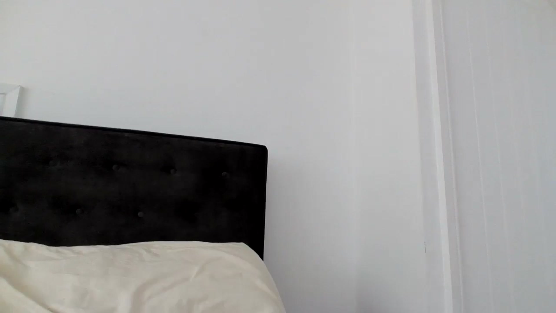 Gallery image thumbnail from MeganMiles's myfreecams stream on, 08/31/2025, 11:45 image 10 of 20
