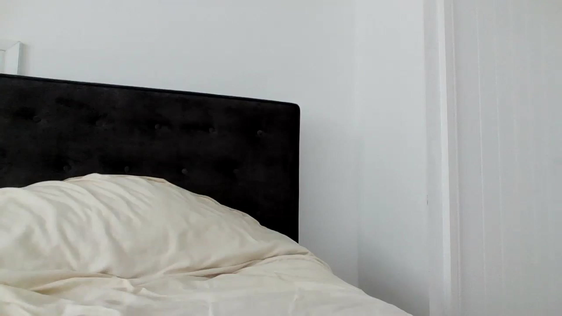 Gallery image thumbnail from MeganMiles's myfreecams stream on, 09/11/2025, 10:59 image 8 of 20